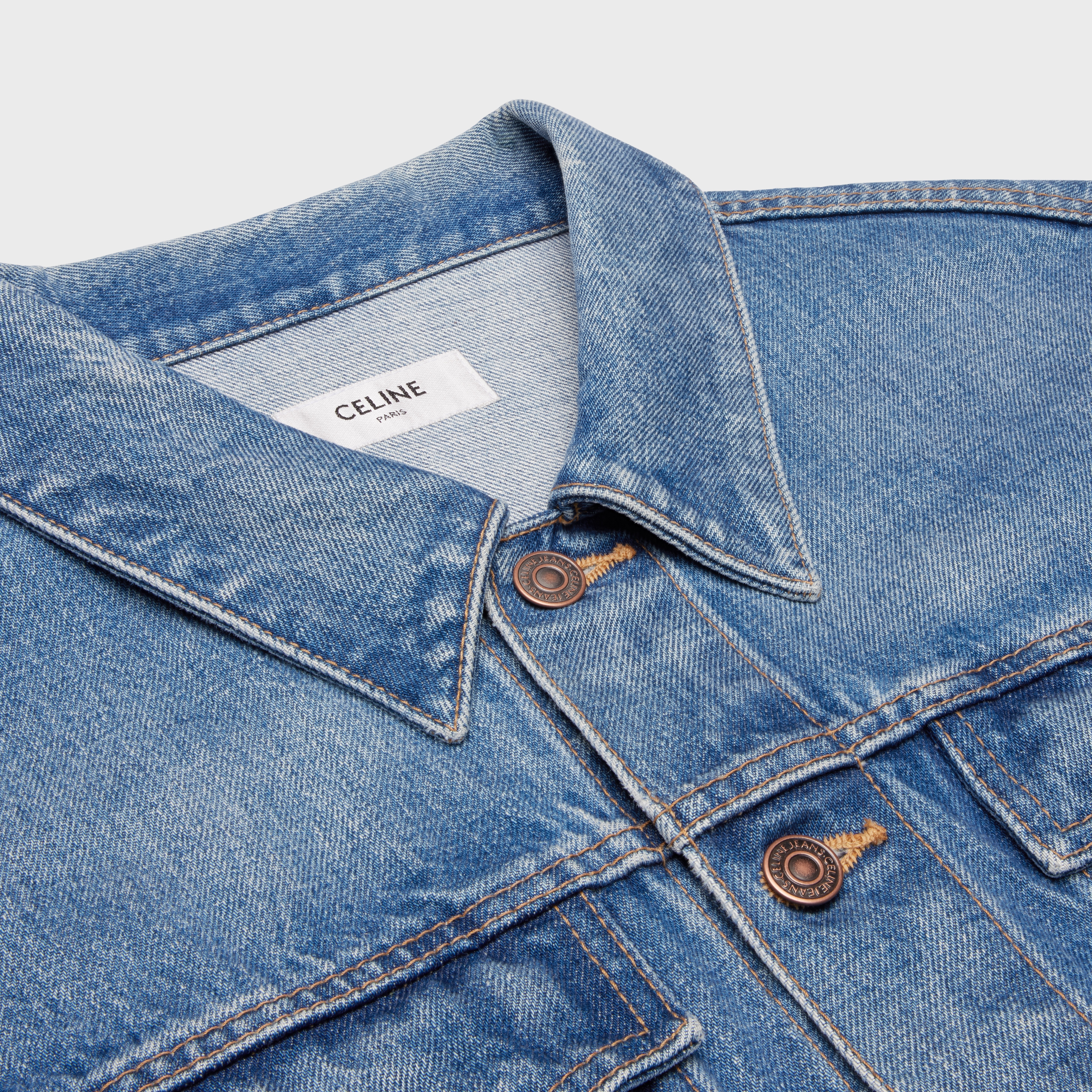 V-shaped trucker jacket in pismo wash denim - 3