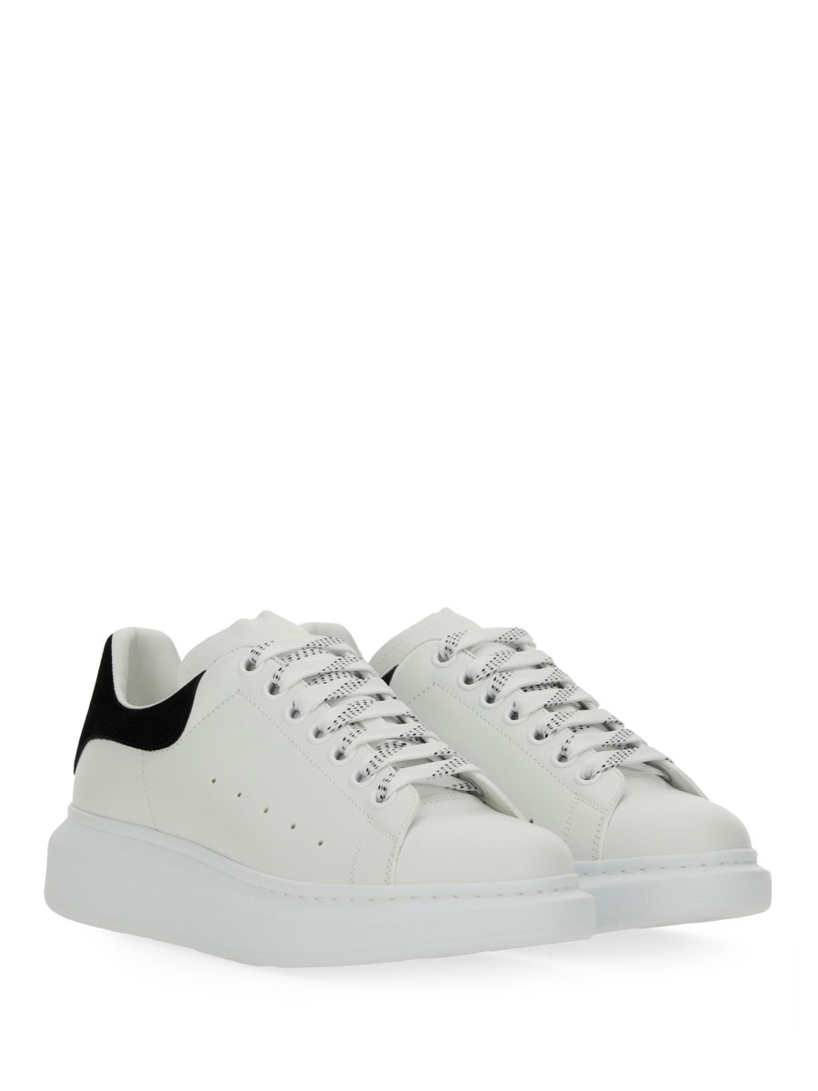 OVERSIZED LEATHER SNEAKER - 2
