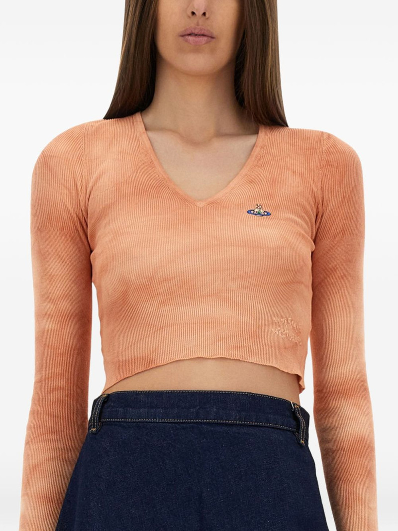 Bea V-neck T-shirt 4