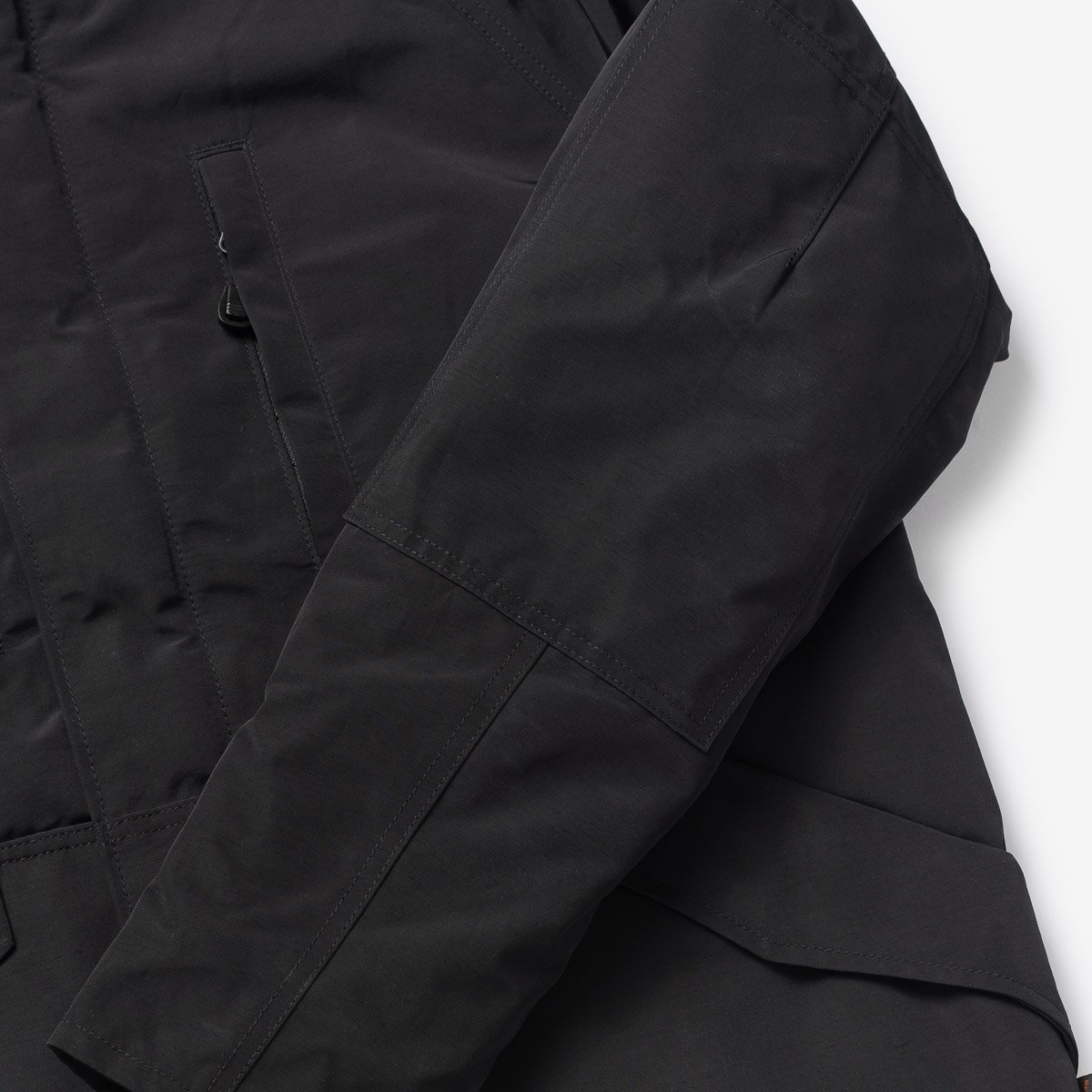 IHJ-92-BLK PrimaLoft® x eVent® Mountain Jacket - Black - 8