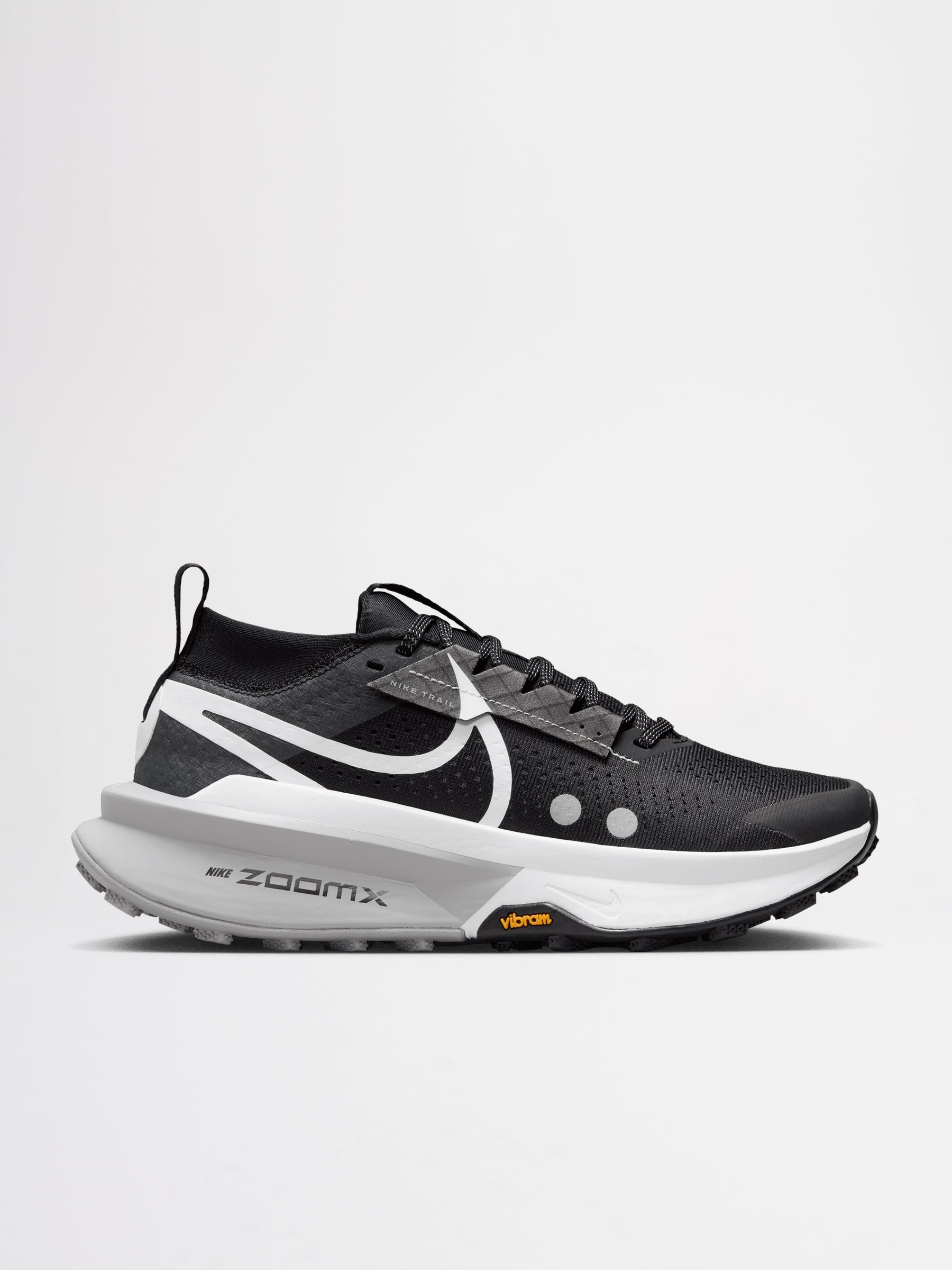 NIKE W’S ZEGAMA TRAIL 2 BLACK / WHITE - 1