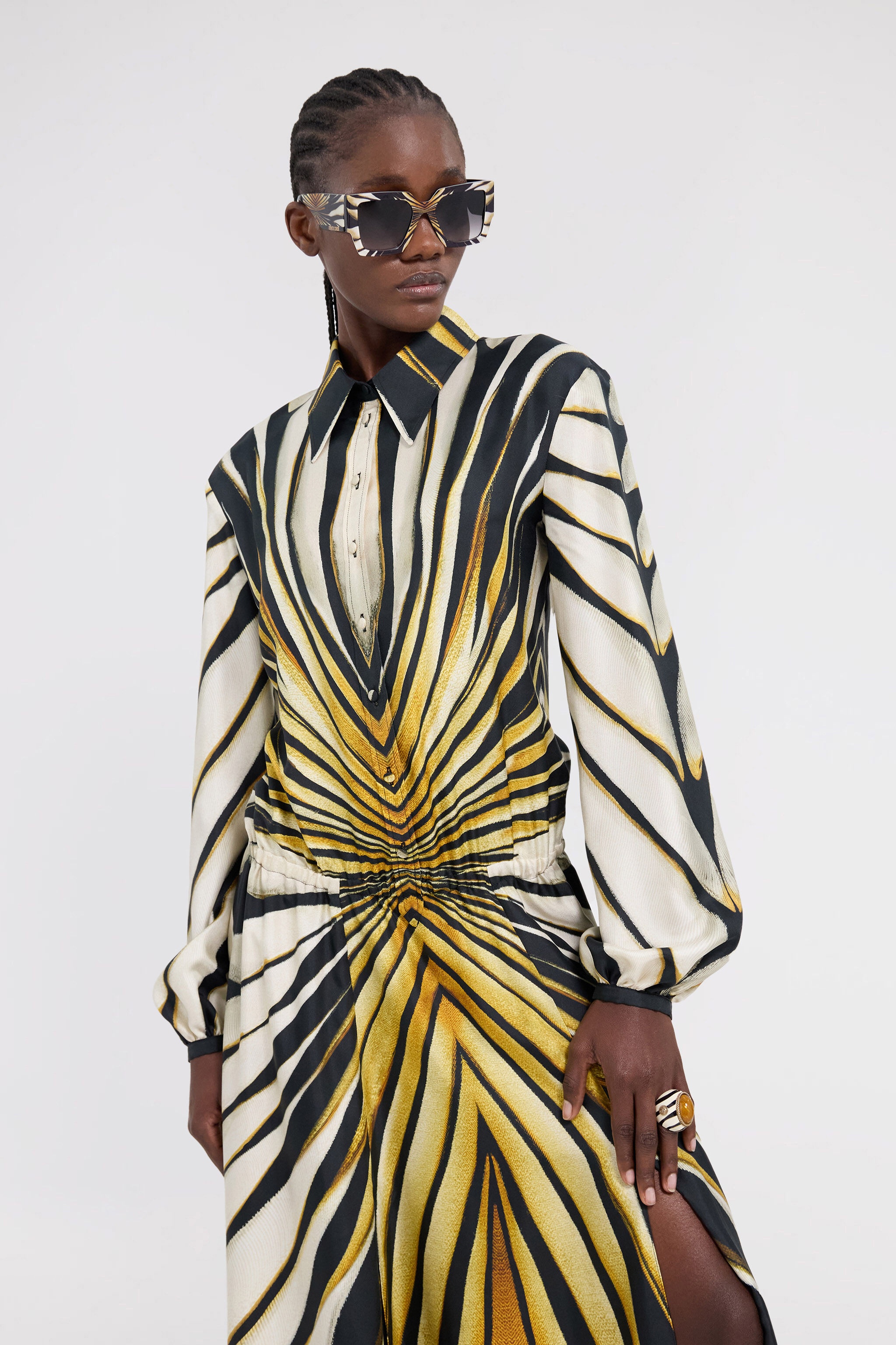 Ray Of Gold Print Silk Midi Dress - 5