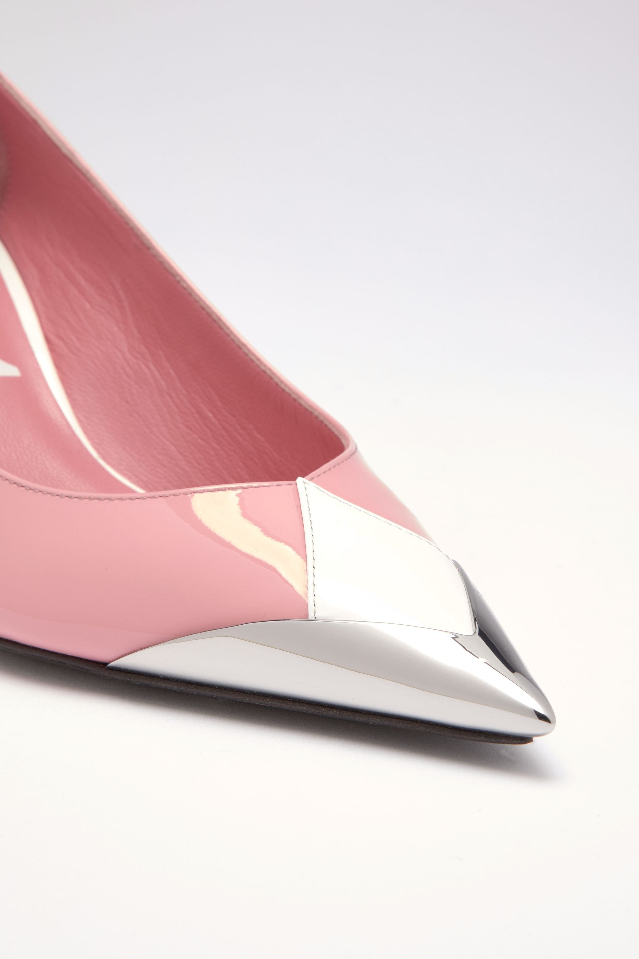 TOE-CAP PUMPS - 5