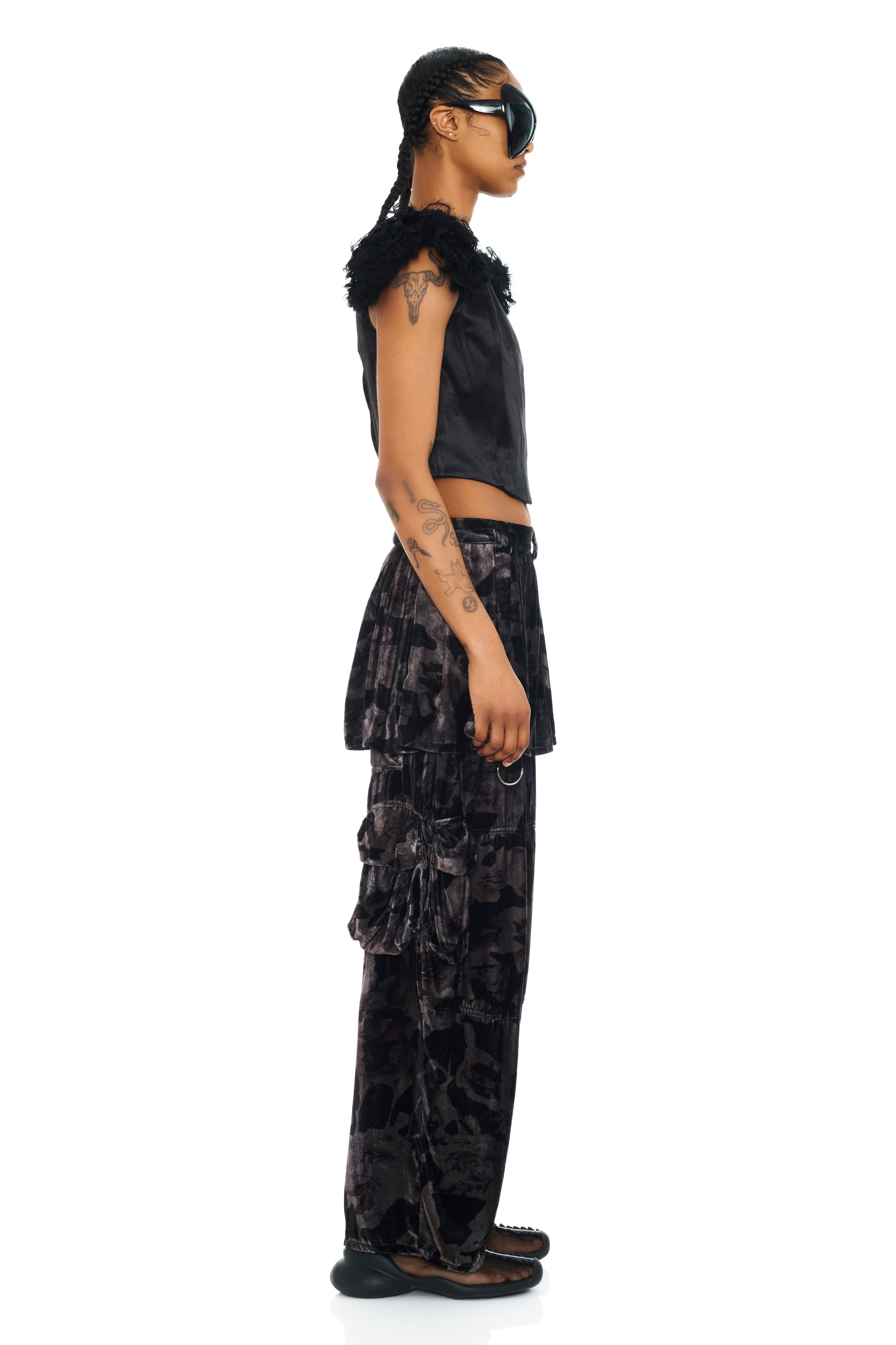 BLACK WATERCOLOR ROSES LAWN SKIRT CARGO PANT - 9