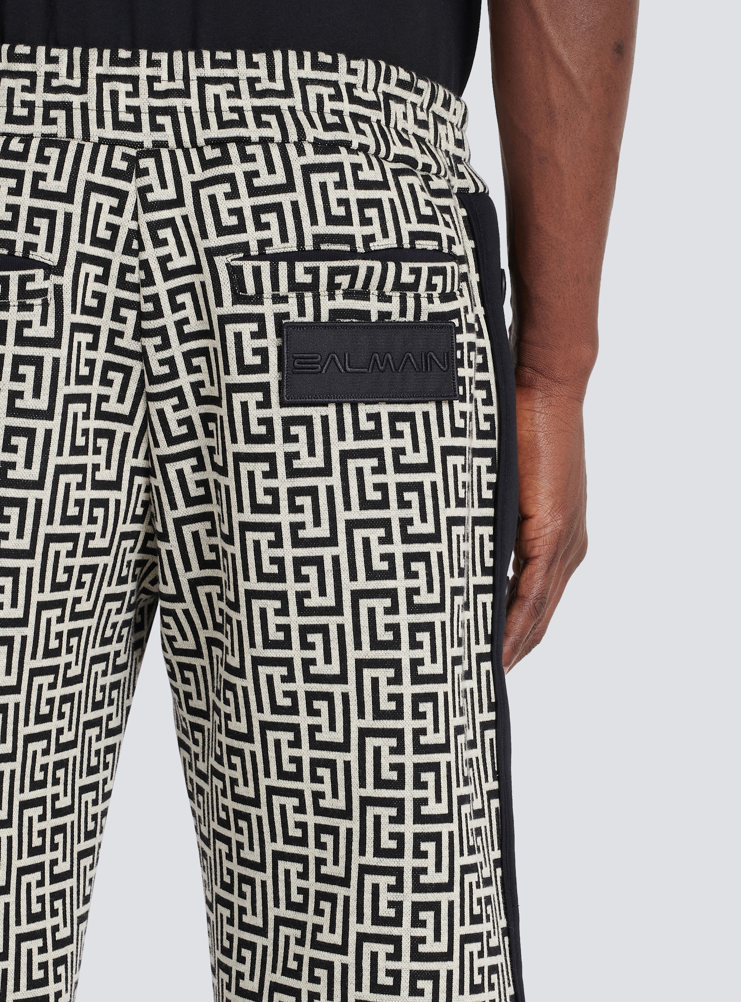 Wide-legged pyjama pants with Balmain monogram and snap buttons - 8