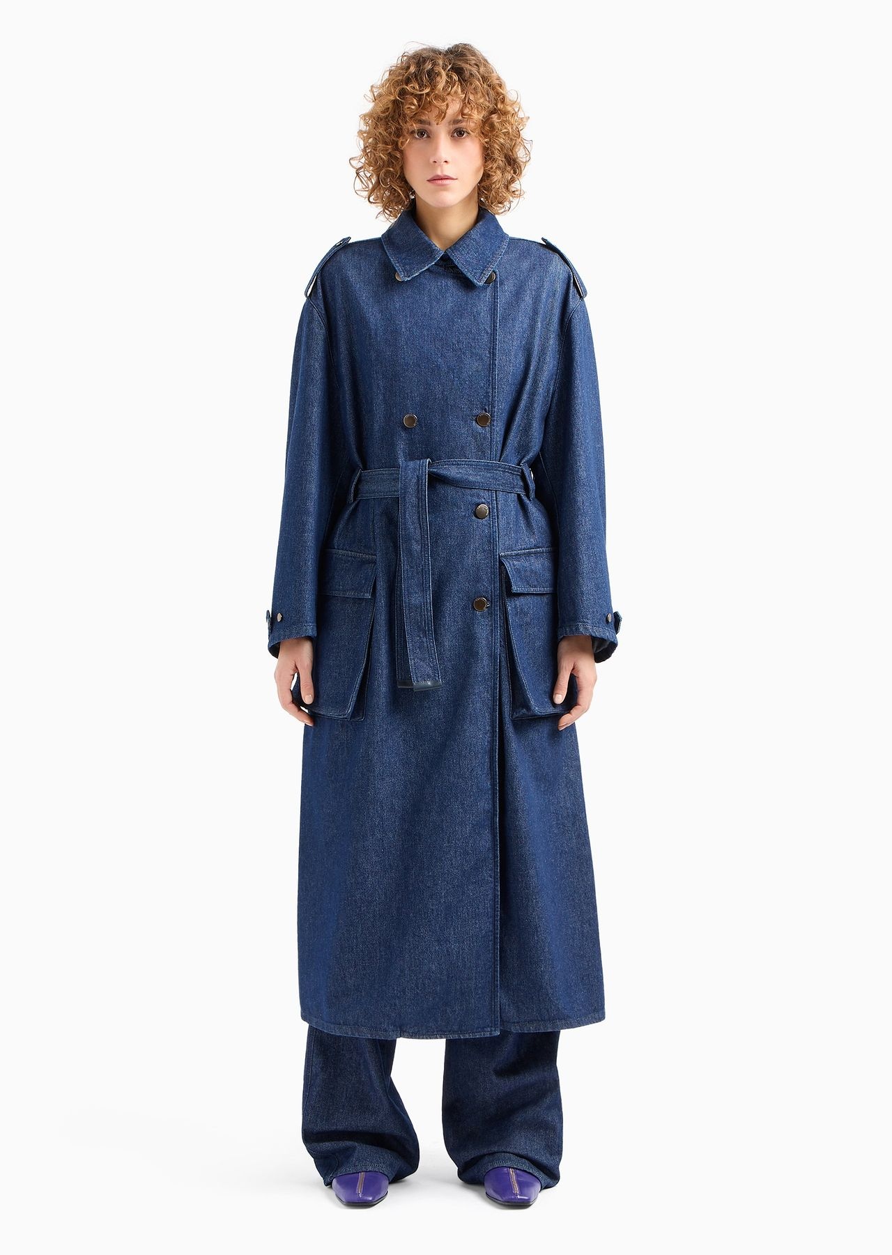 Double-breasted trench coat om 11 oz denim with logo leather loop - 2