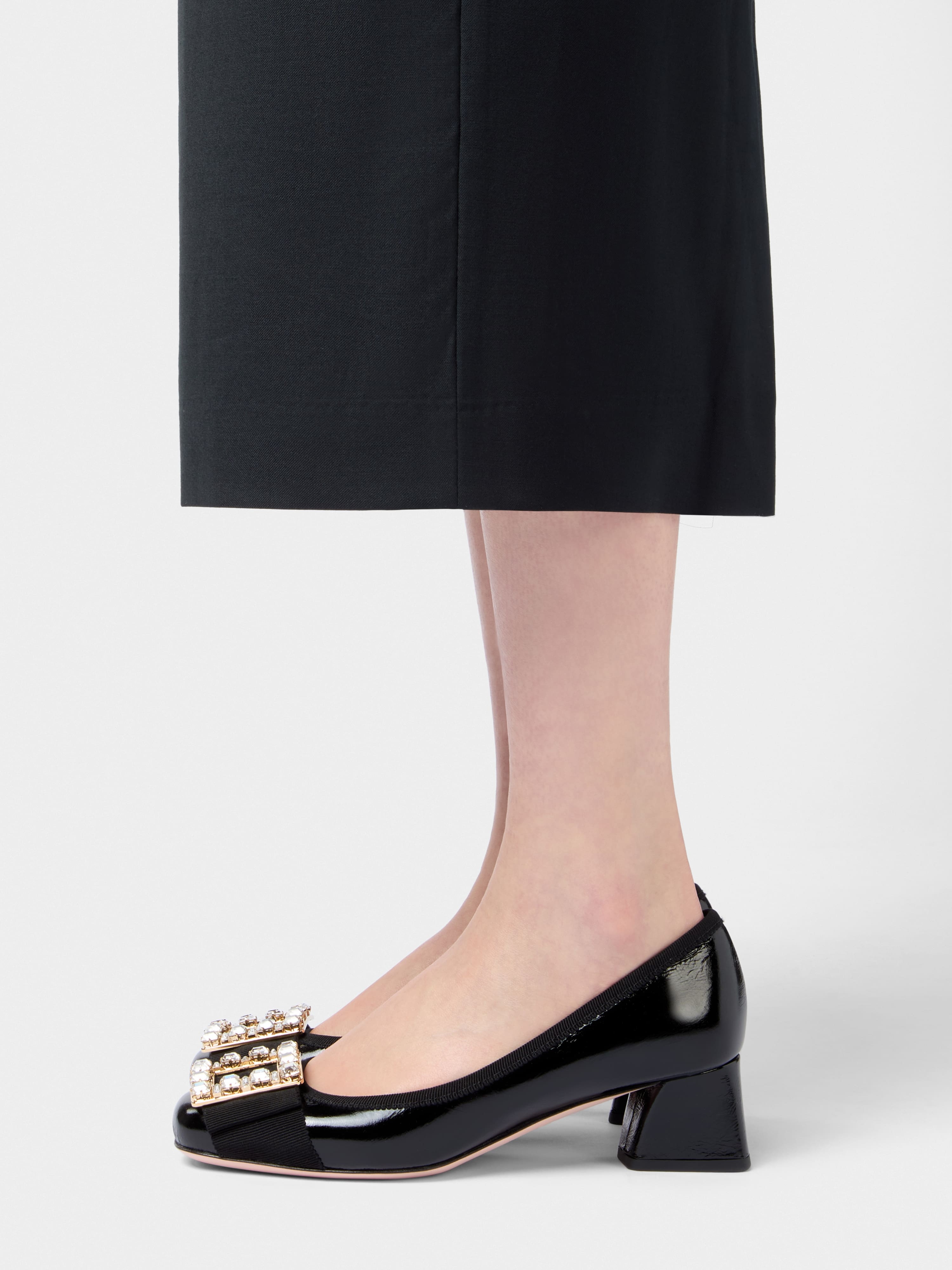 Très Vivier Pumps in patent leather - 8