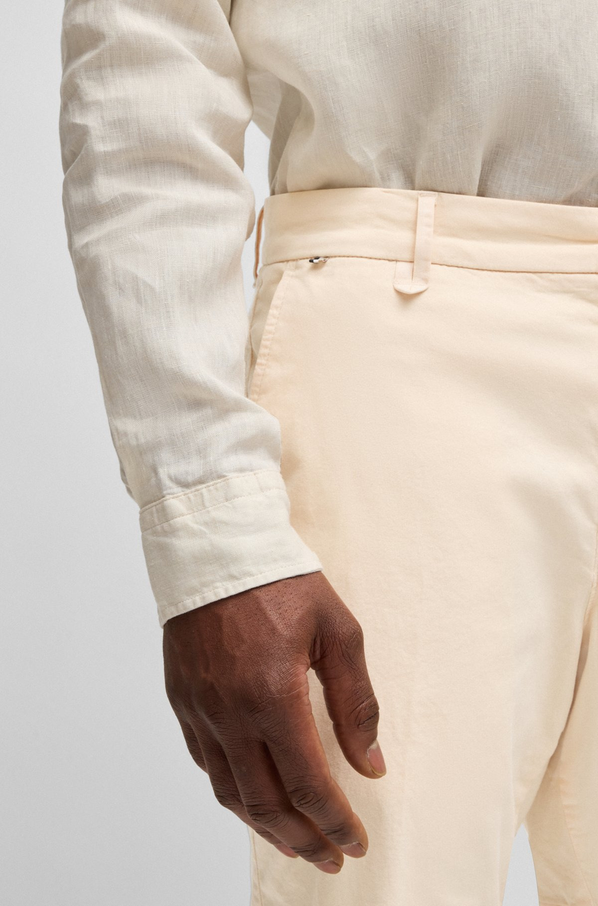 SLIM-FIT SHORTS IN STRETCH-COTTON TWILL - 5