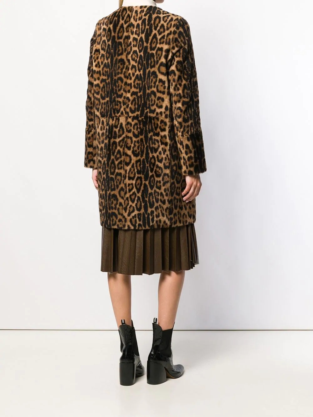 leopard print shearling coat - 4