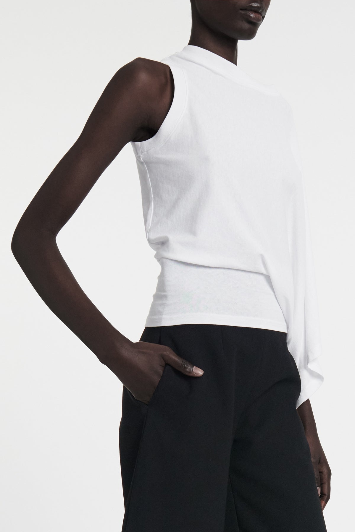 ASYMMETRIC ONE-SLEEVE T-SHIRT WHITE - 2