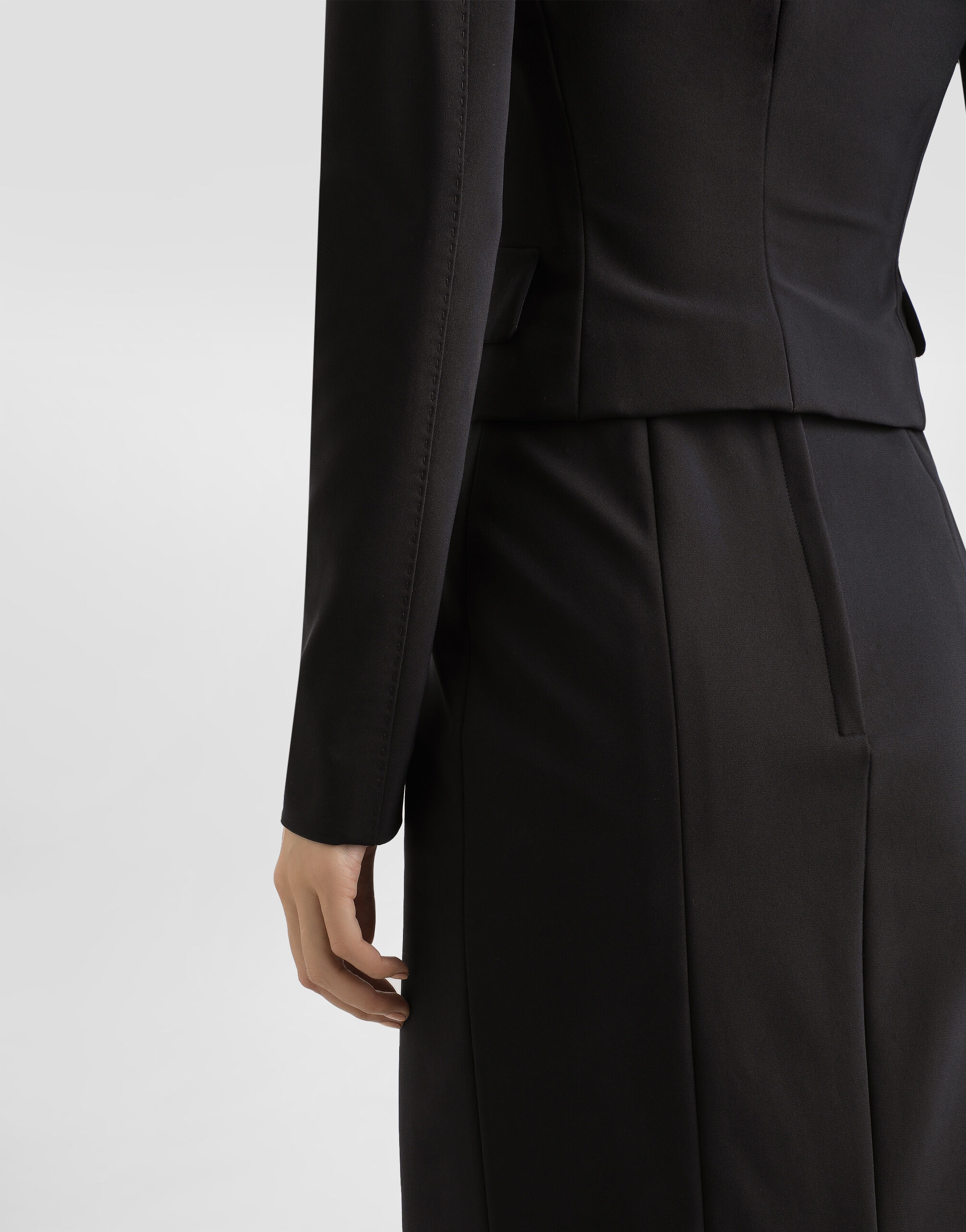 Short single-breasted technical cady jacket - 6