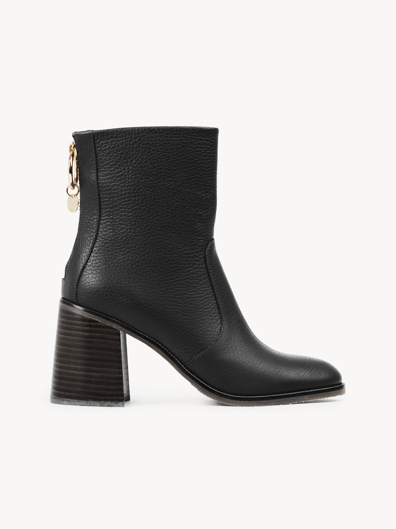 ARYEL HEELED ANKLE BOOT 1