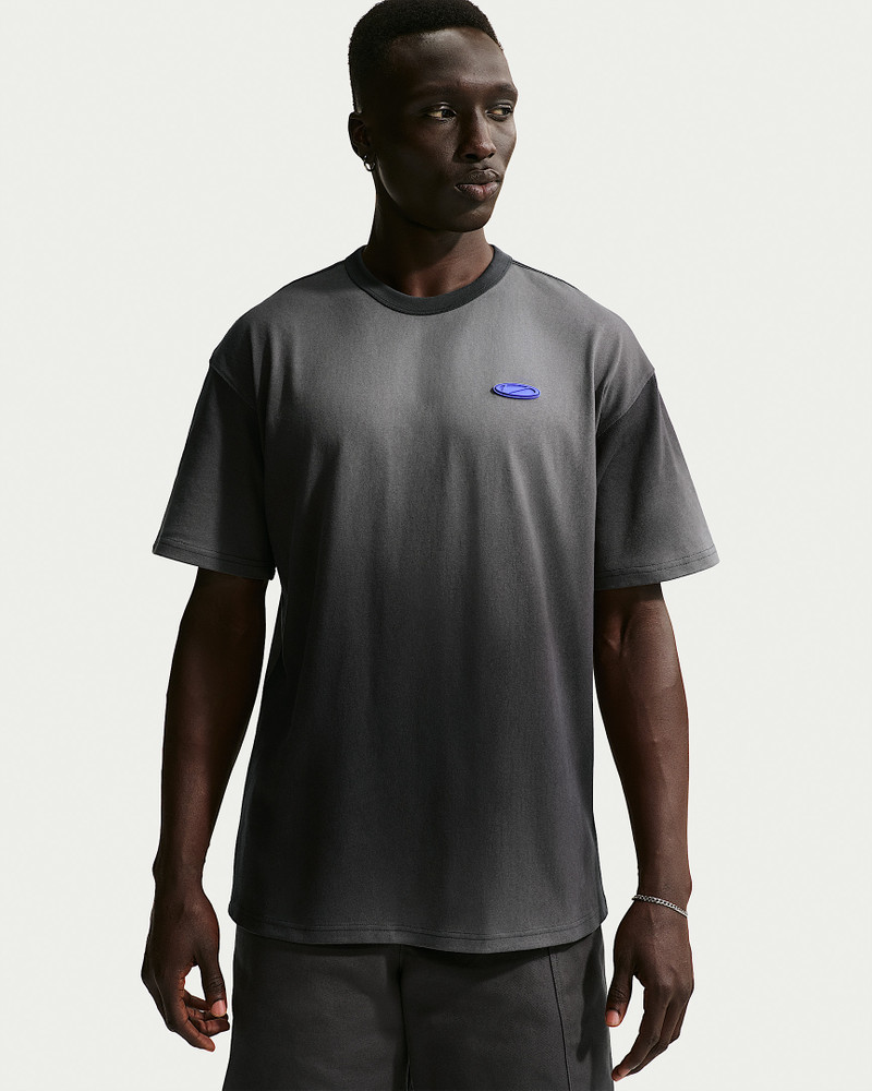 Nike Sportswear Premium Essentials T-Shirt 1