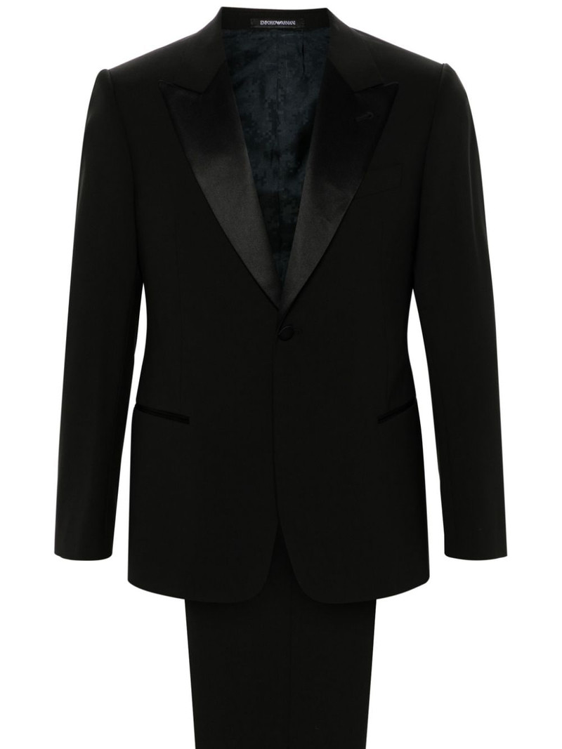 single-breasted suit 1