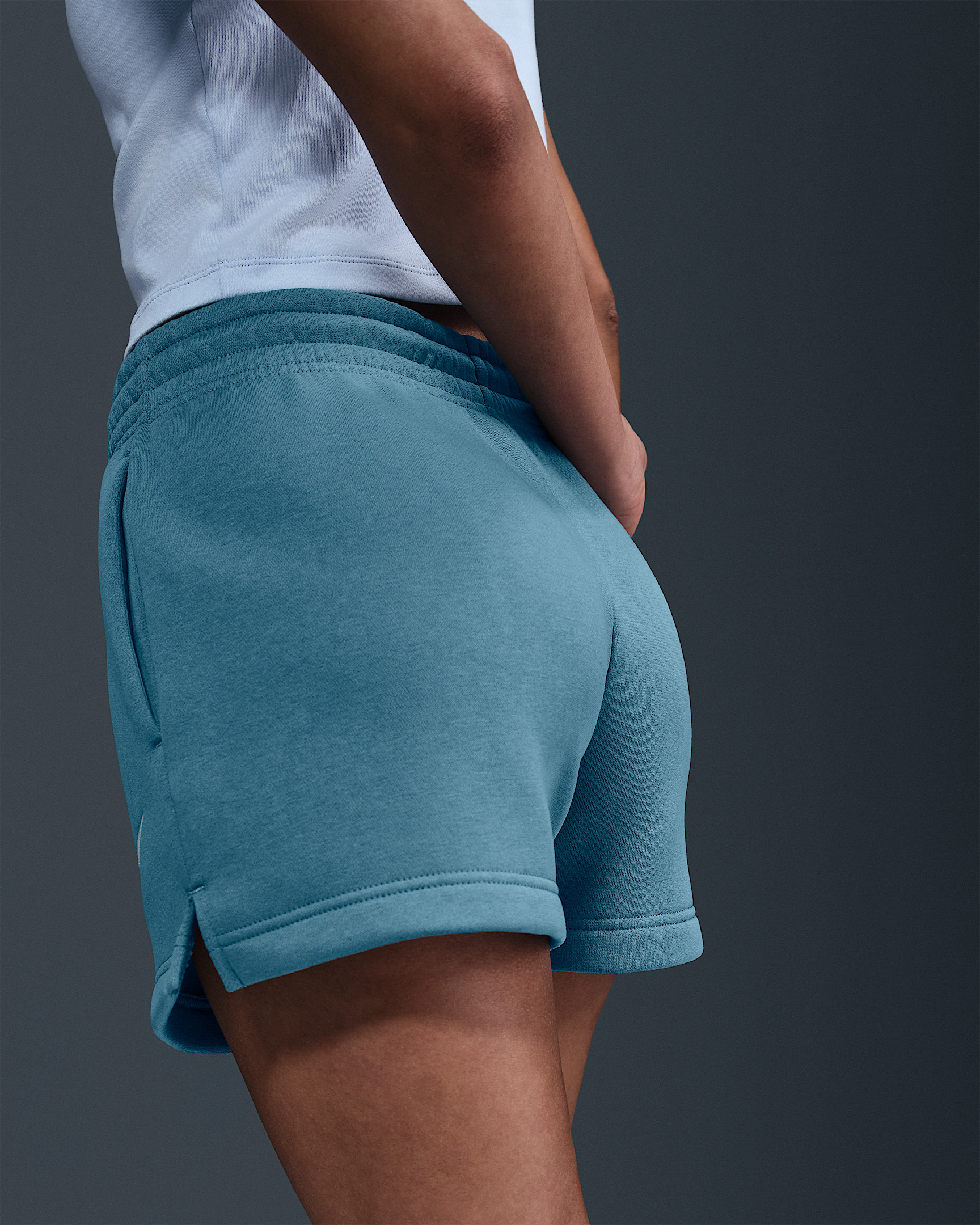 Nike Sportswear Phoenix Fleece Women's Mid-Rise 4" Shorts - 3
