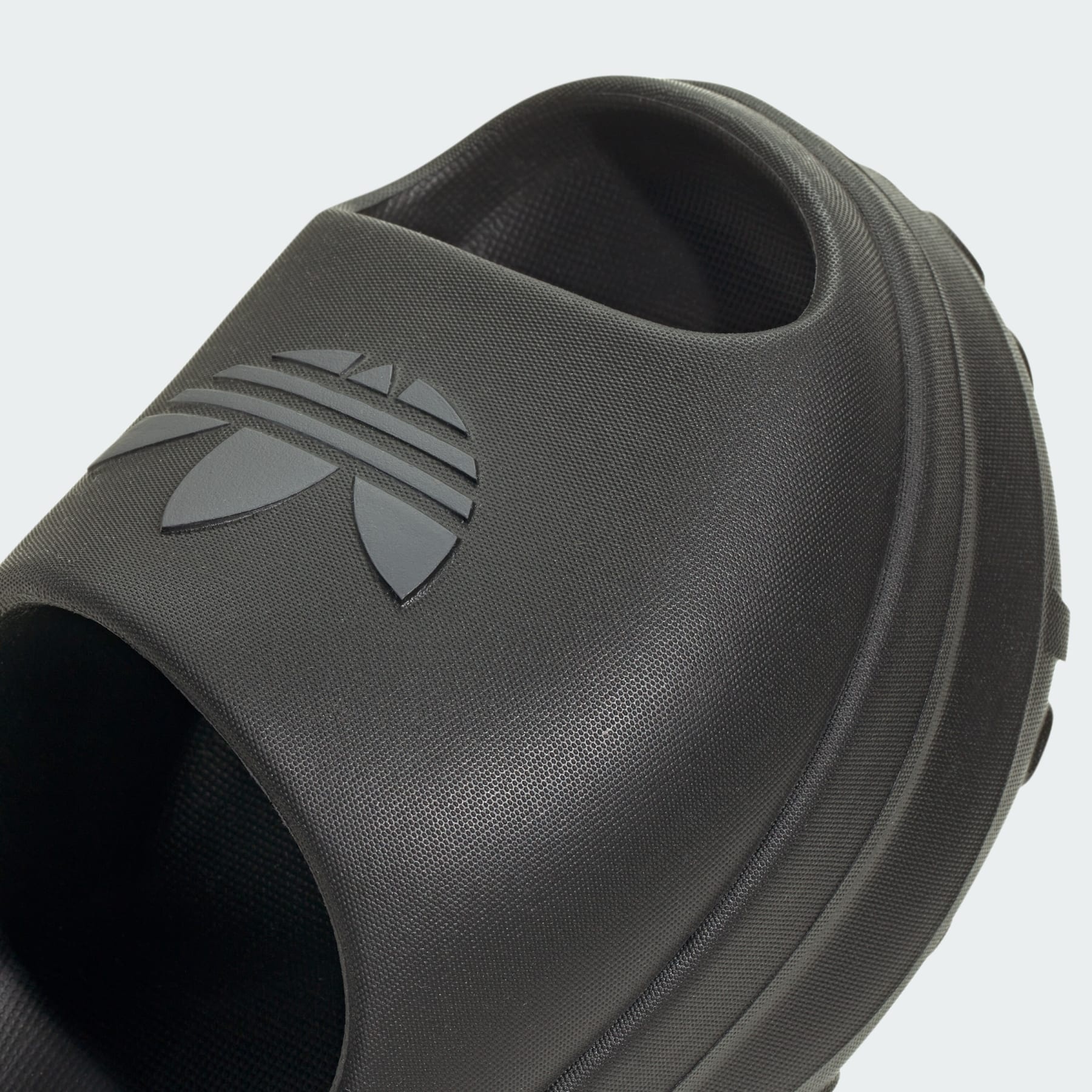 Adifom Stan Slides - 8