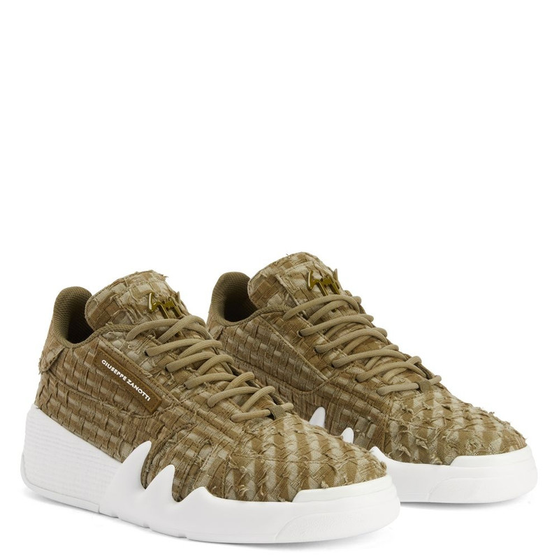 Giuseppe Zanotti Talon outlook