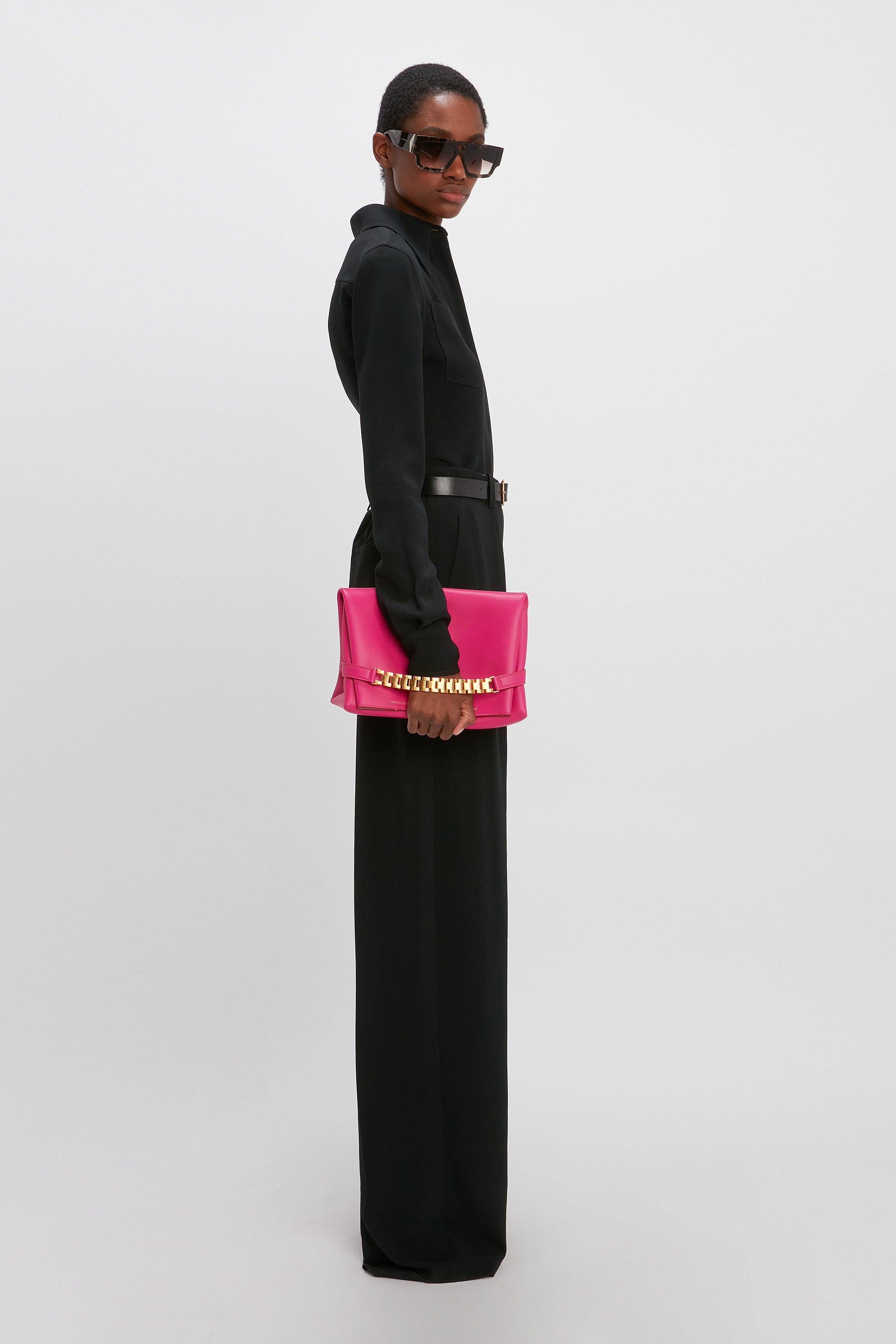 Wide Leg Pleated Trouser in Black - 6