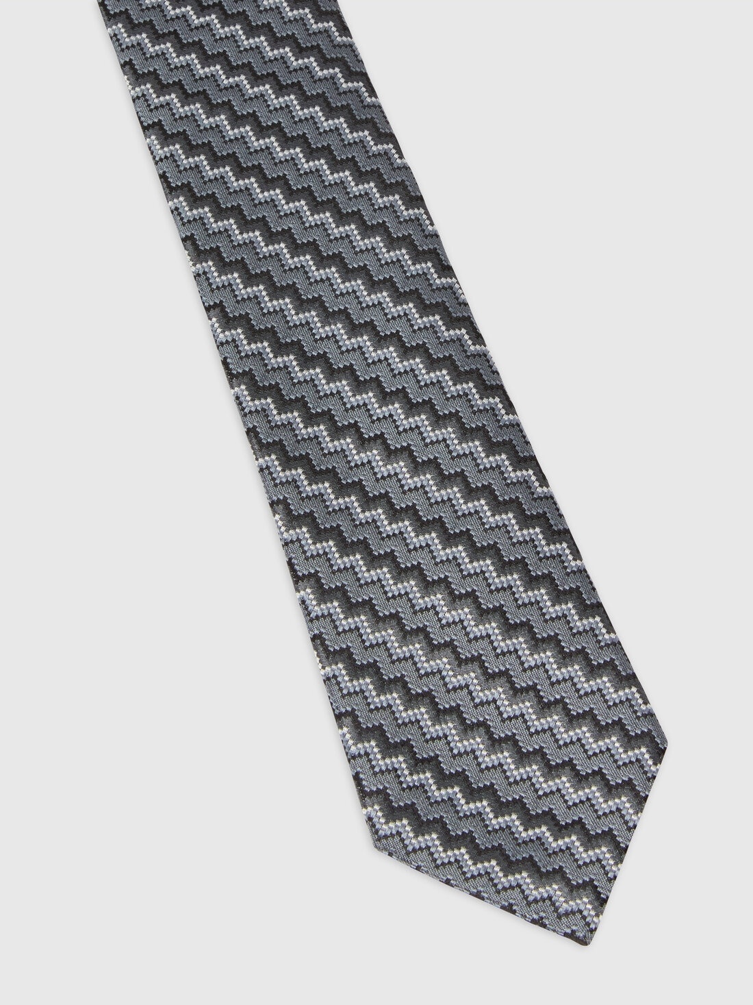 Chevron pattern tie - 2
