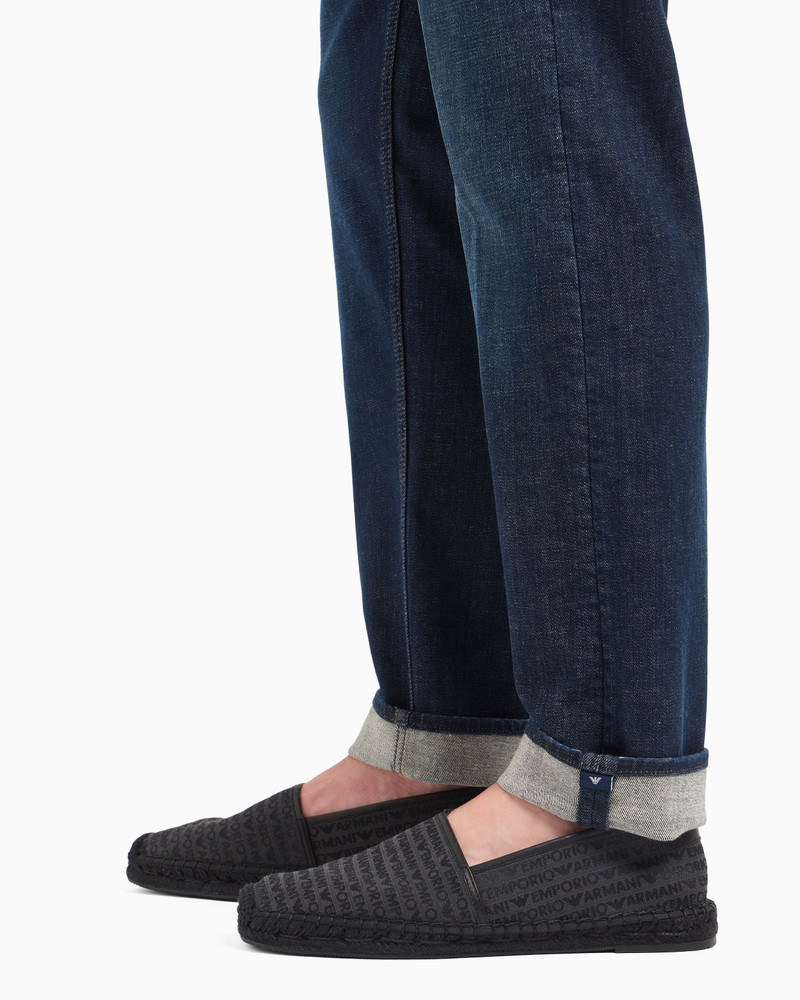J75 SLIM-FIT, RINSE-WASH COMFORT DENIM JEANS 5