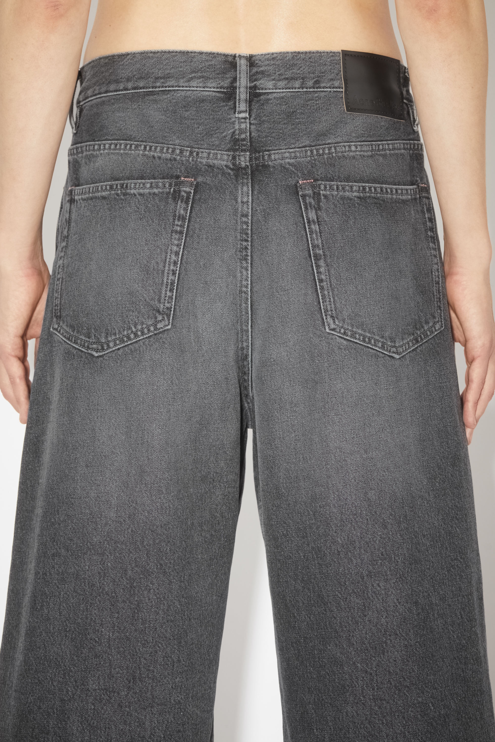 Loose fit denim shorts - Black - 6