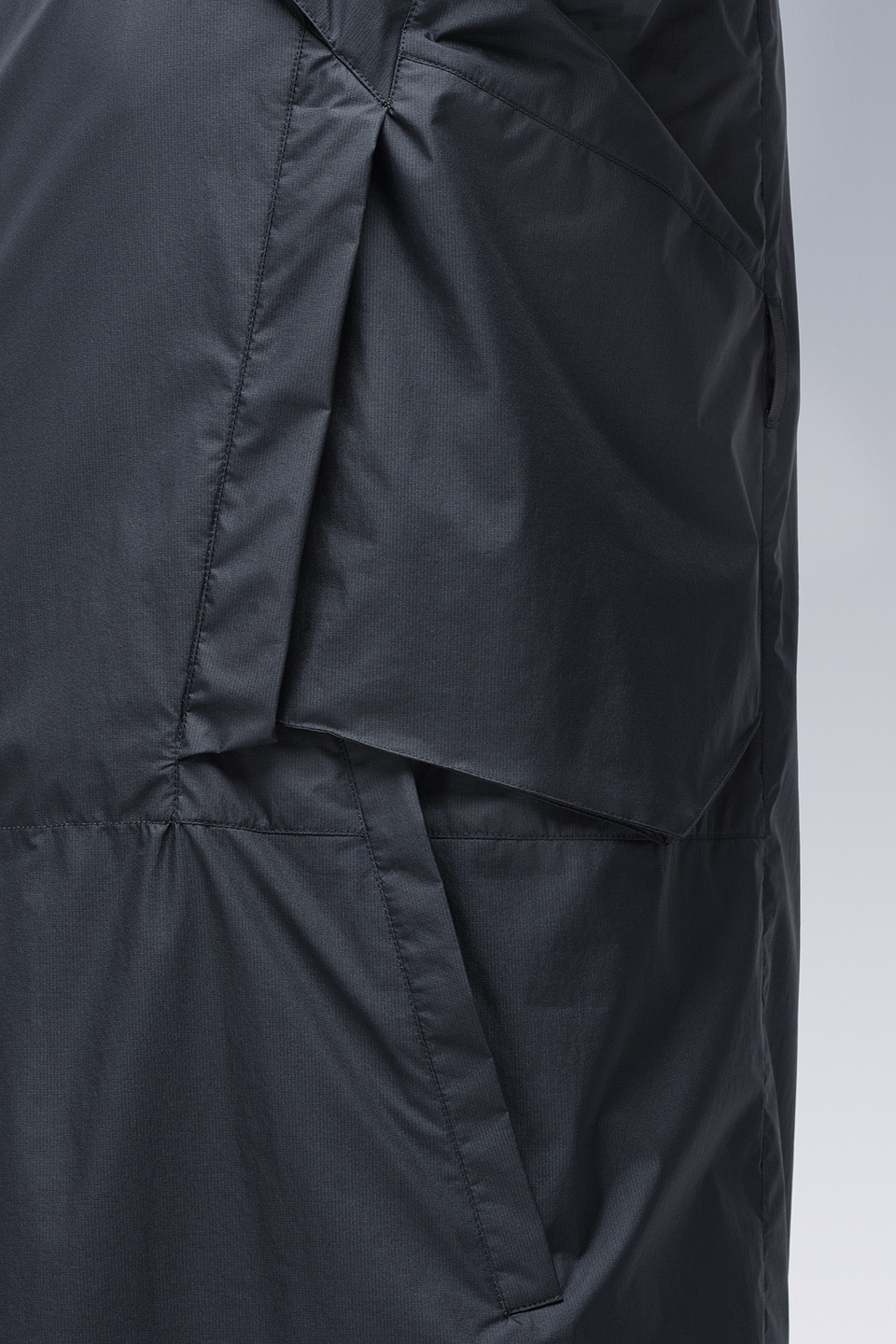 J82-WS 2L Gore-Tex Infinium™ Windstopper® Interops Coat Black - 30