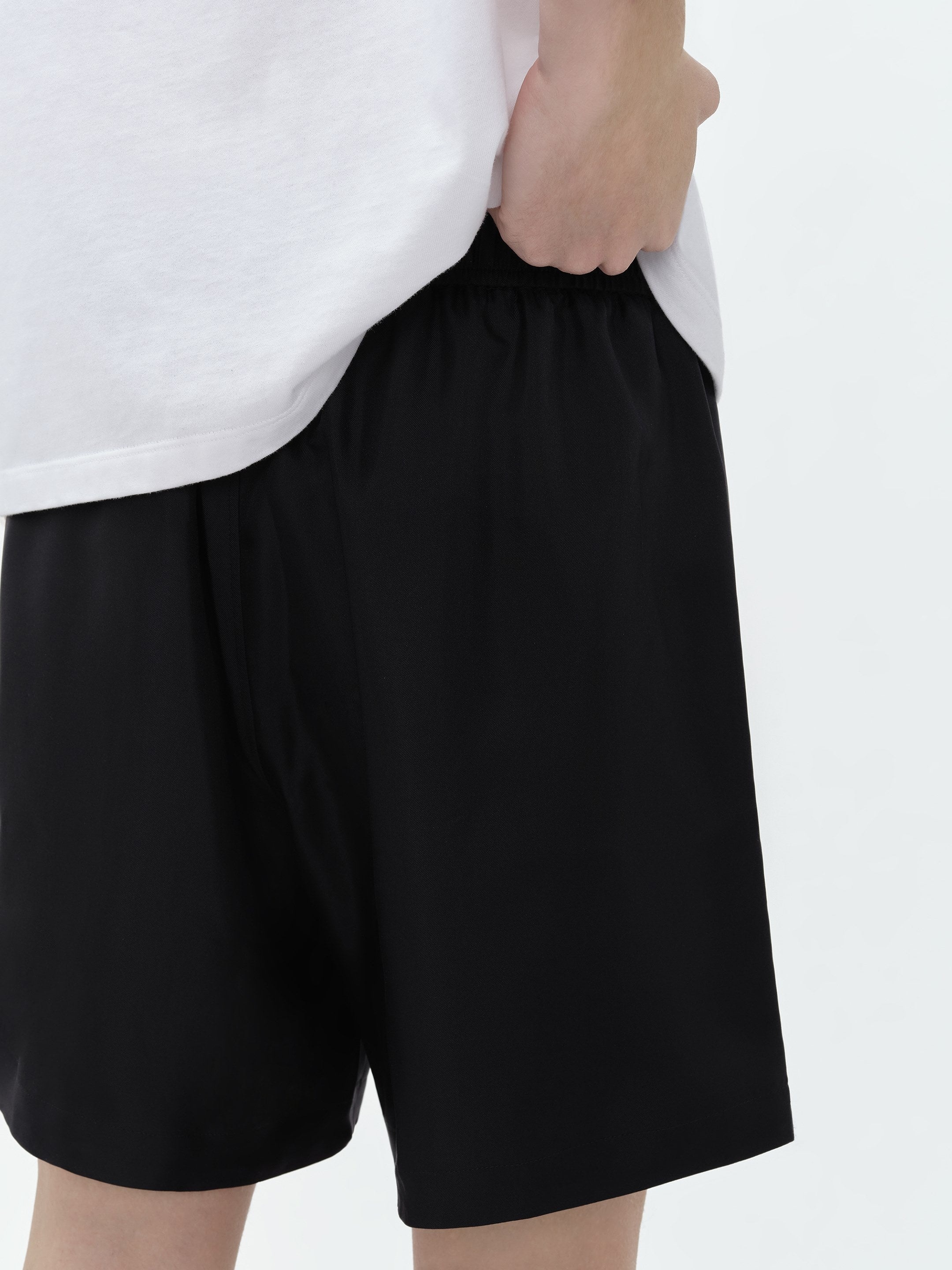 AMIRI ARTS DISTRICT SILK SHORT - 6
