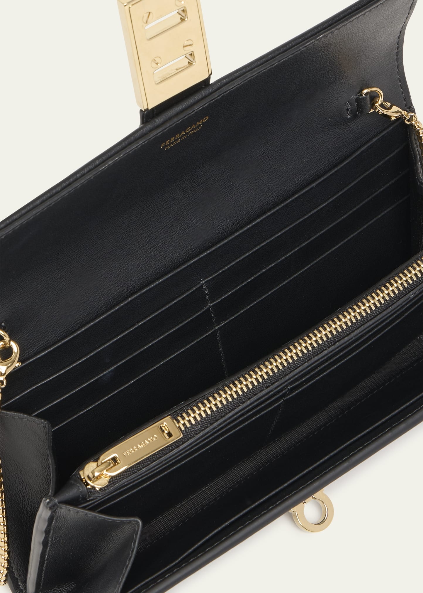 Hug Wallet on Chain - 4
