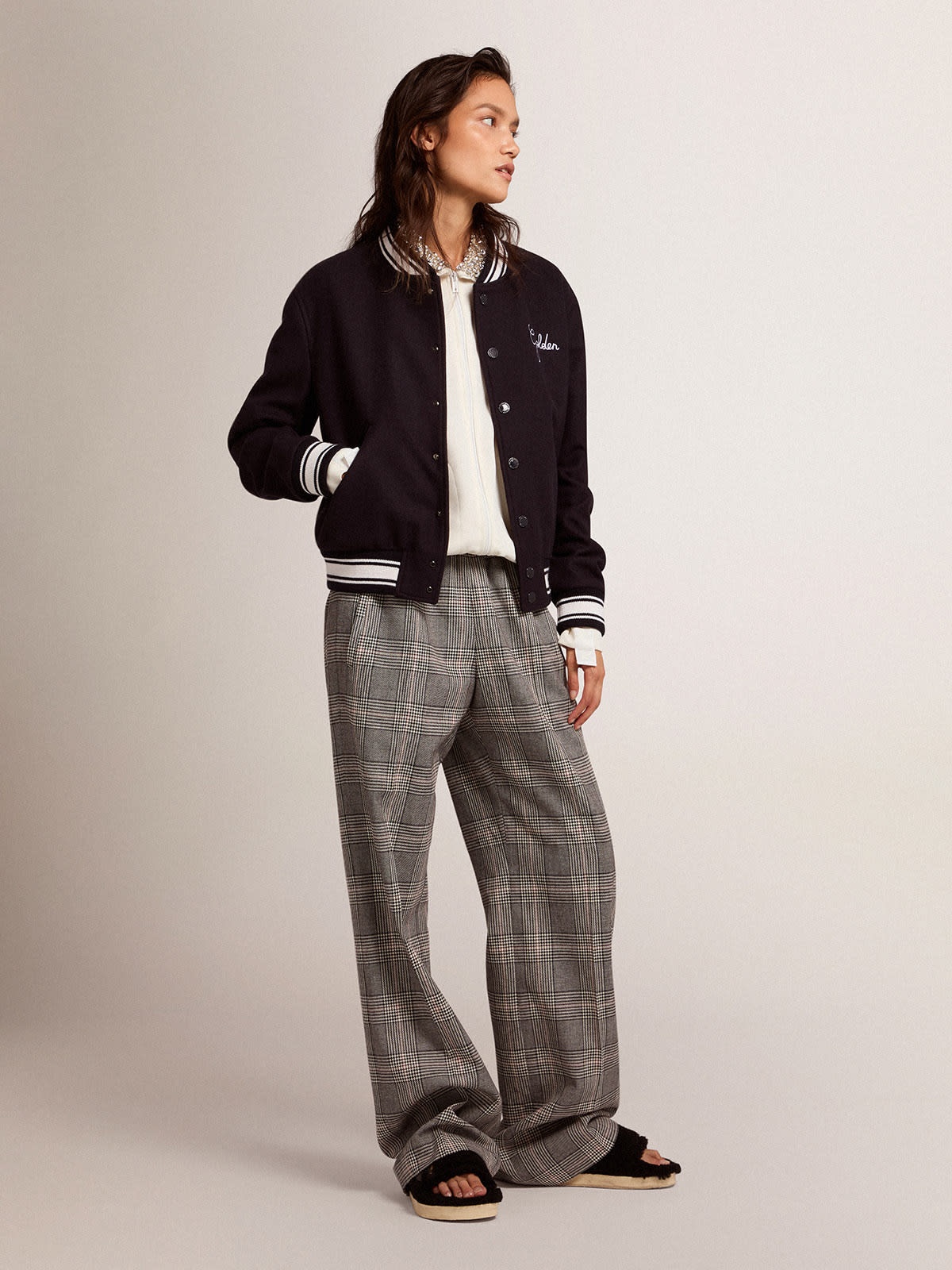 Women's joggers in gray and white Prince of Wales check - 3