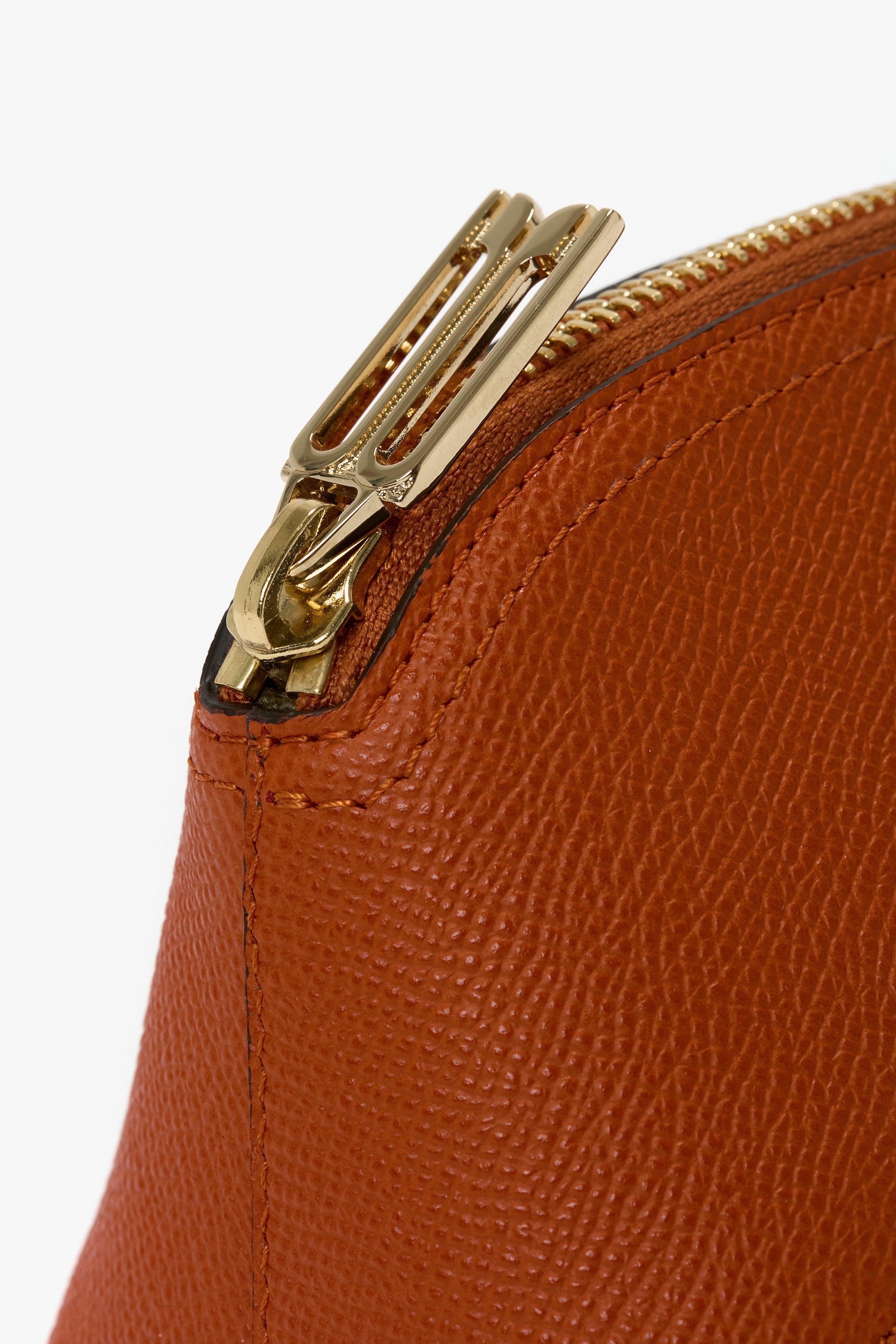 Victoria Mini Wash Bag In Burnt Orange Grained Leather - 5