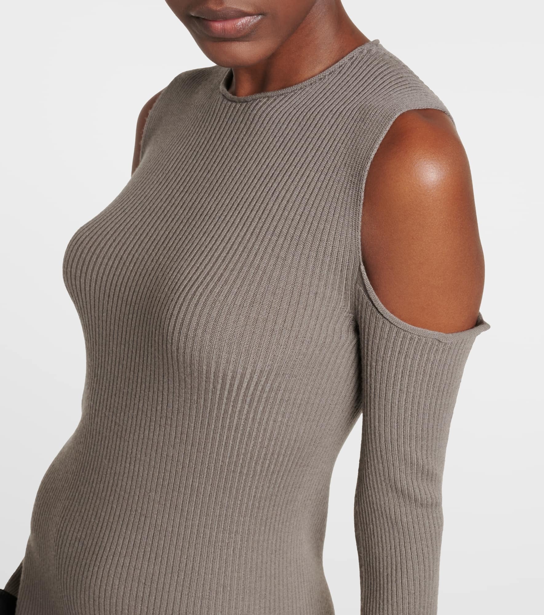 Cutout wool maxi dress - 4