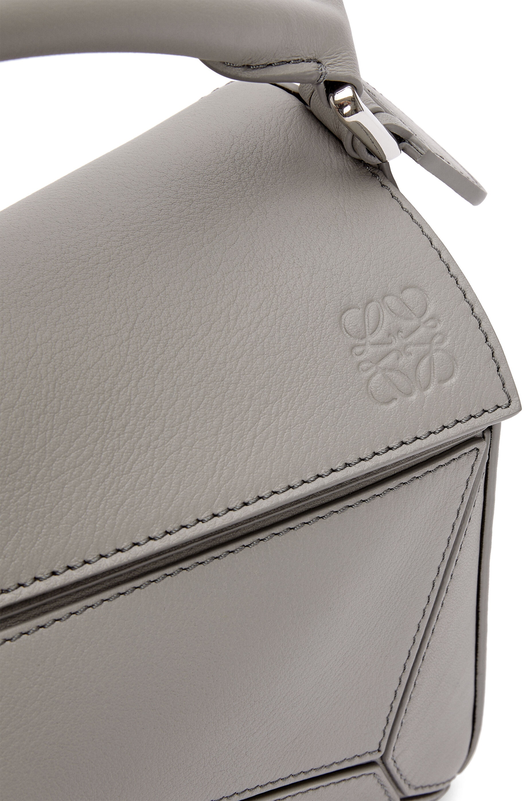 Small Puzzle bag in classic calfskin - 8