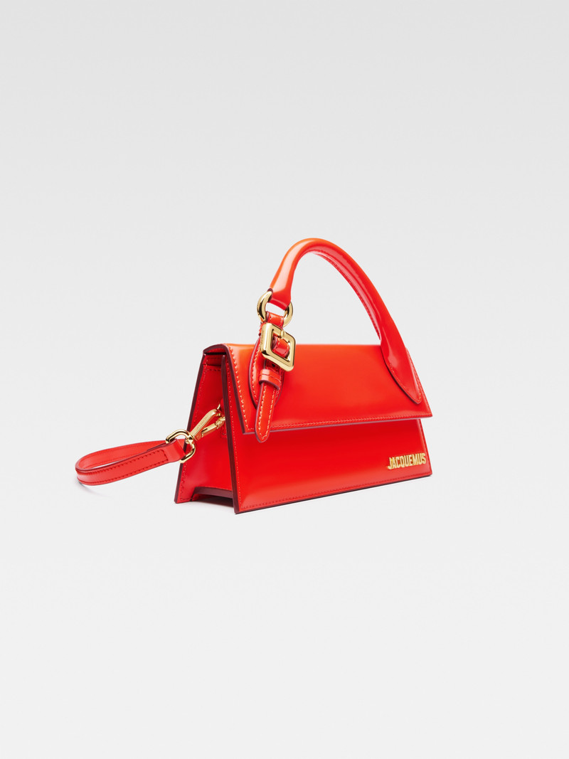 JACQUEMUS Le Chiquito long boucle outlook