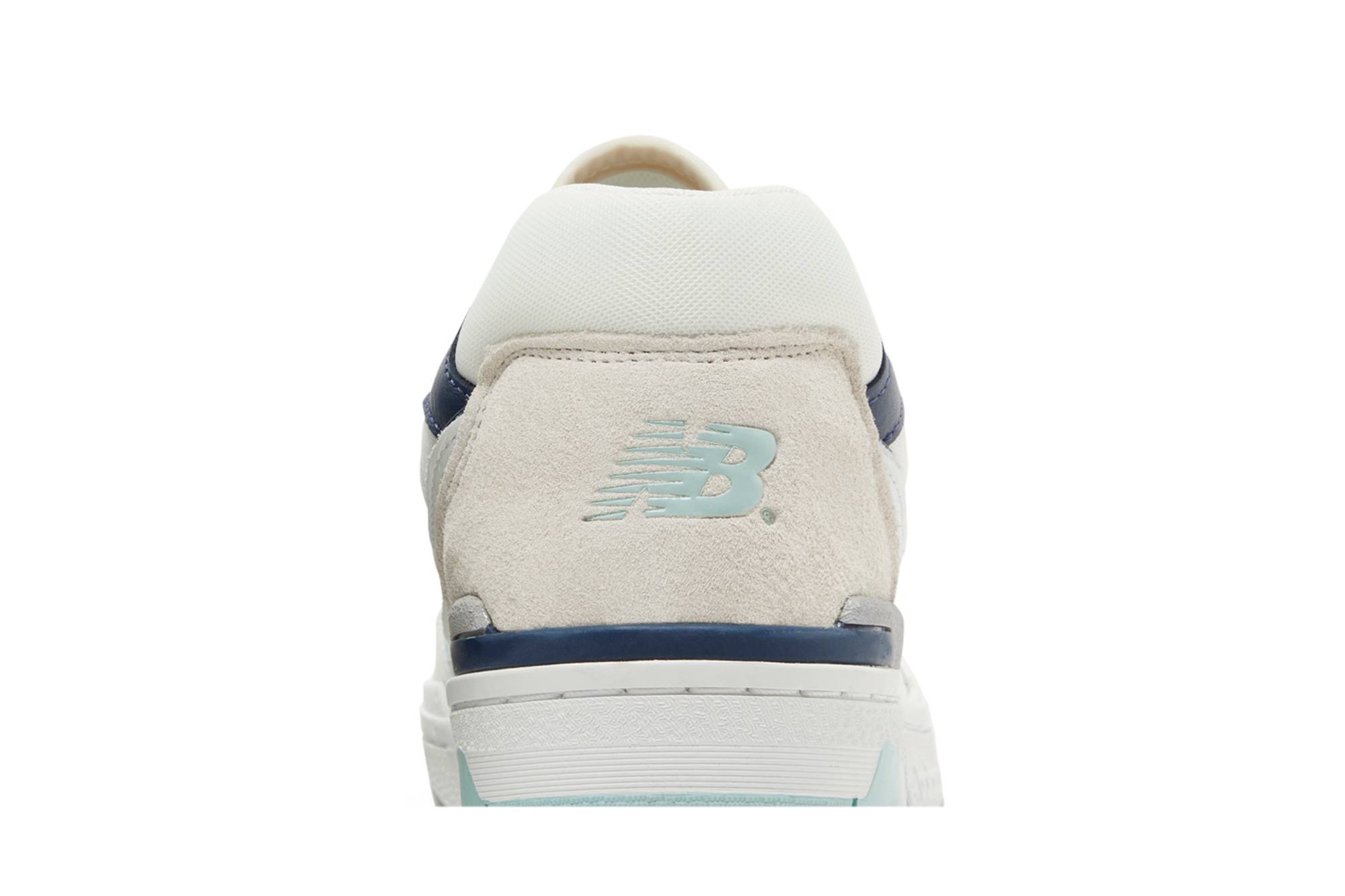 550 'White Winter Fog' - 7