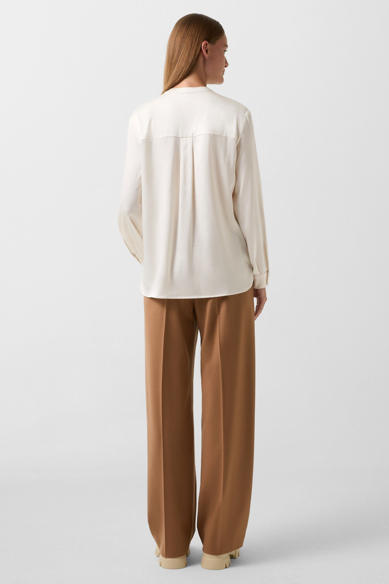 Gerrit satin blouse in Cream - 3