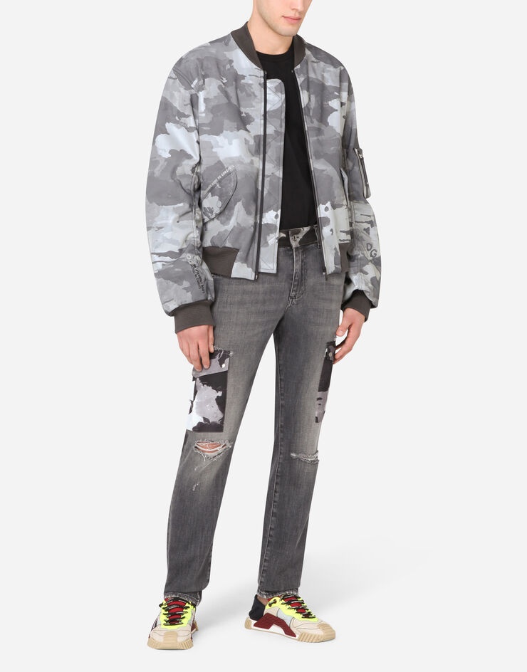 Jeans with camouflage details - 6