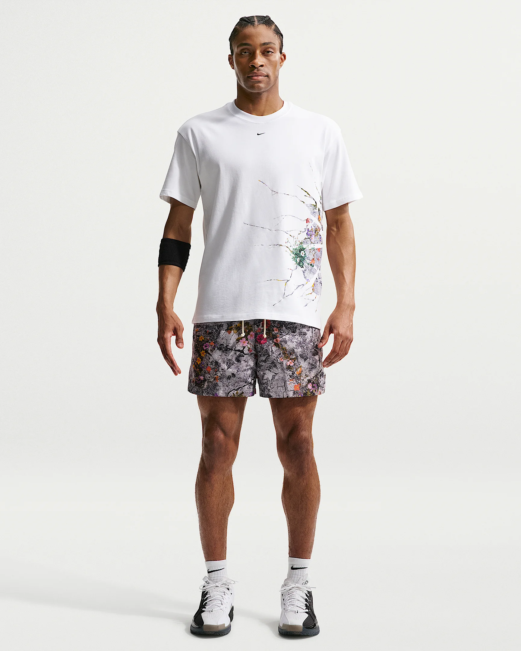 Nike Standard Issue Men's Dri-FIT 5" Practice Woven Basketball Shorts - 1