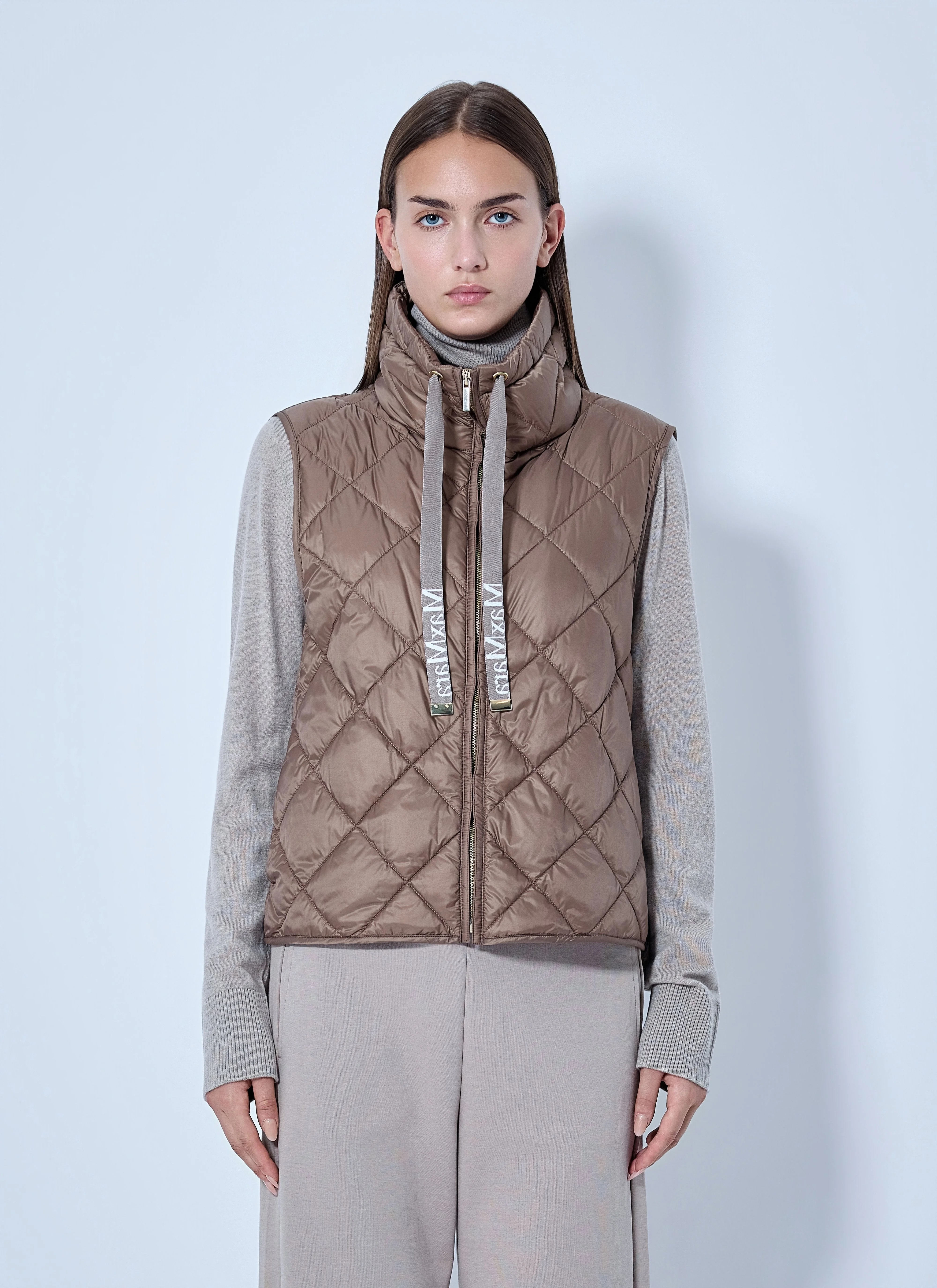 Max Mara Women Quilted Gilet With High Neck - 1