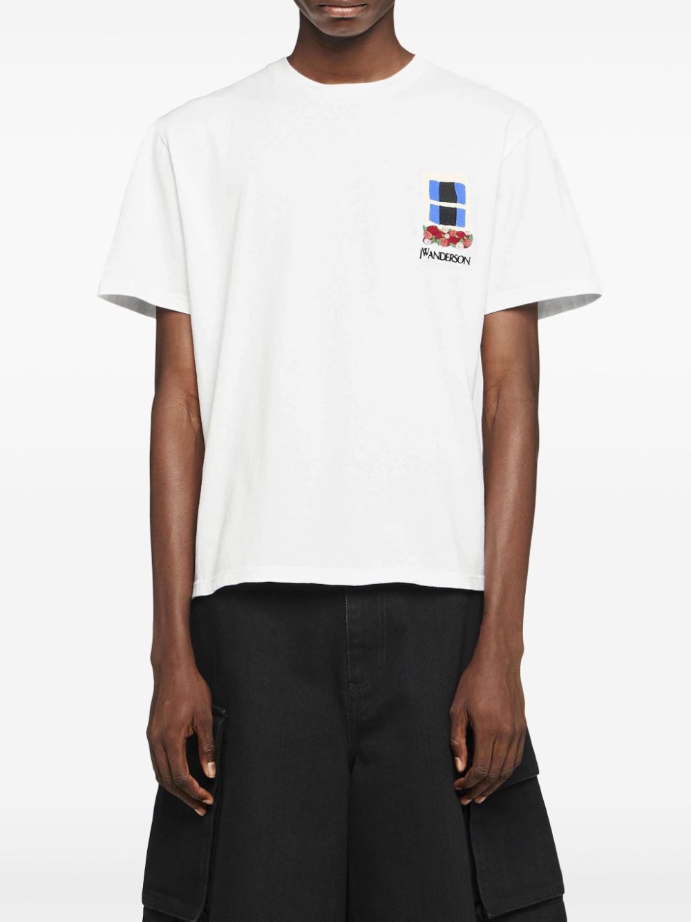 Window-embroidered T-shirt - 3