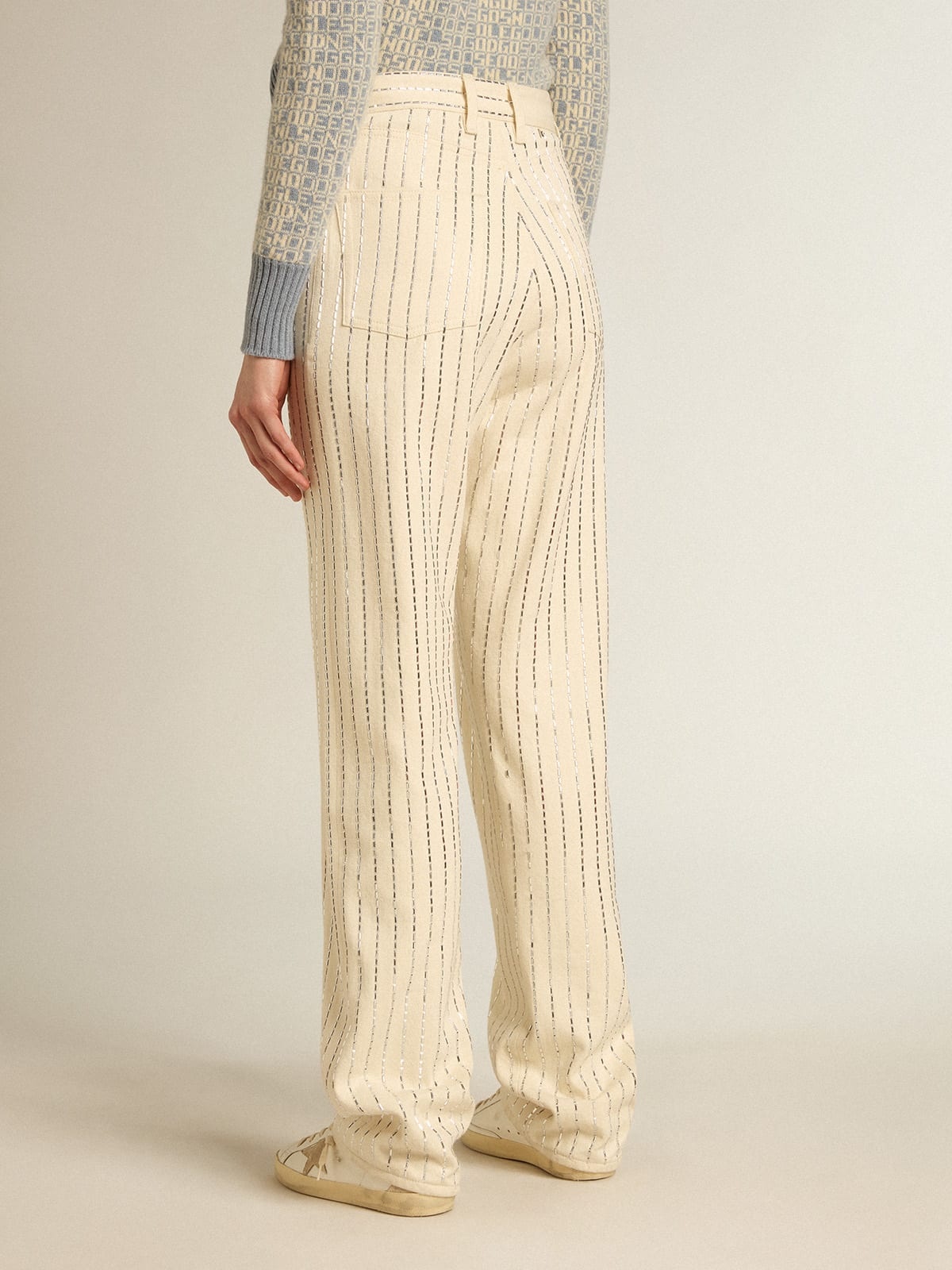 White pants with baguette-shaped studs - 4