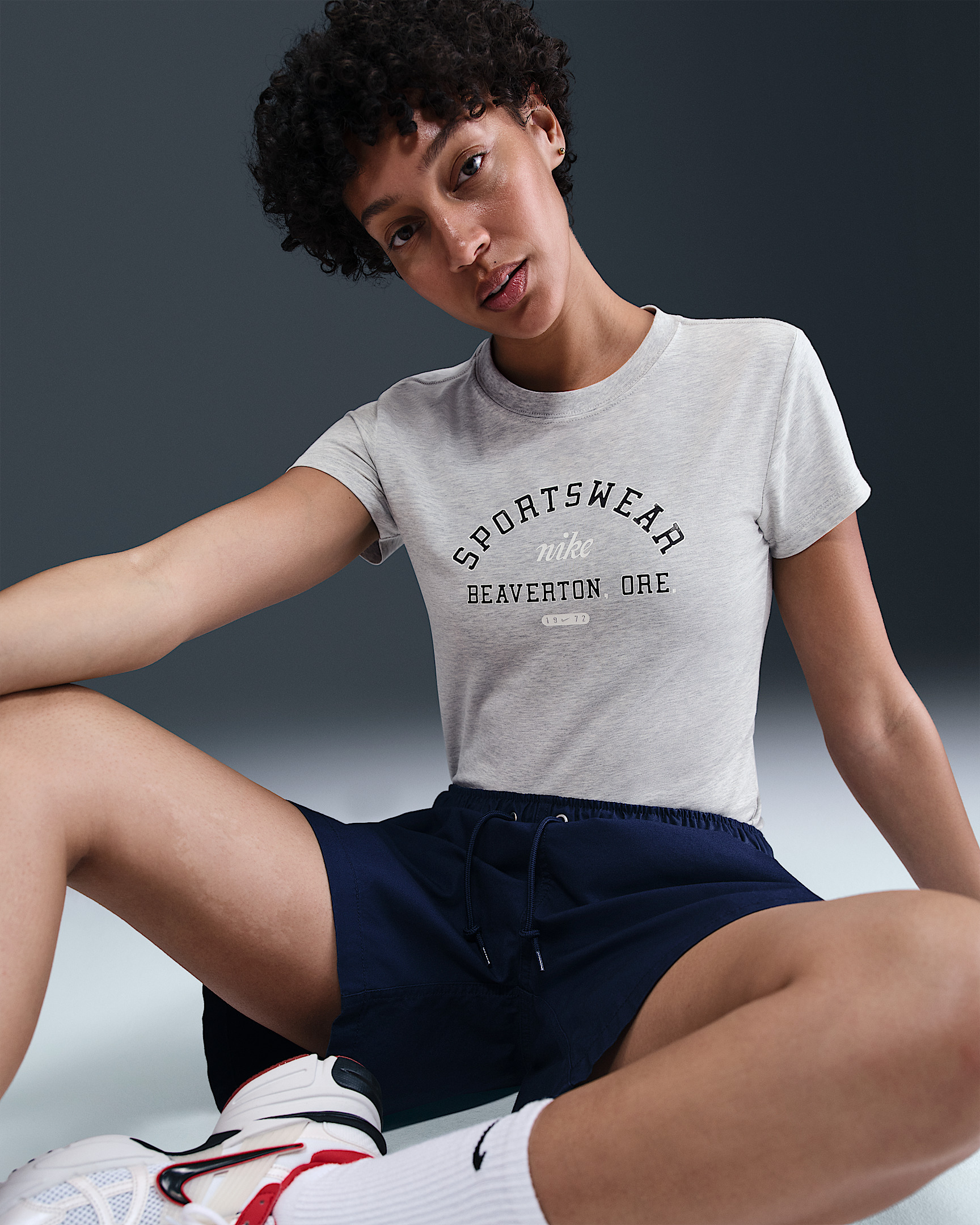 Nike Sportswear Phoenix Women's Slim Short-Sleeve T-Shirt - 3