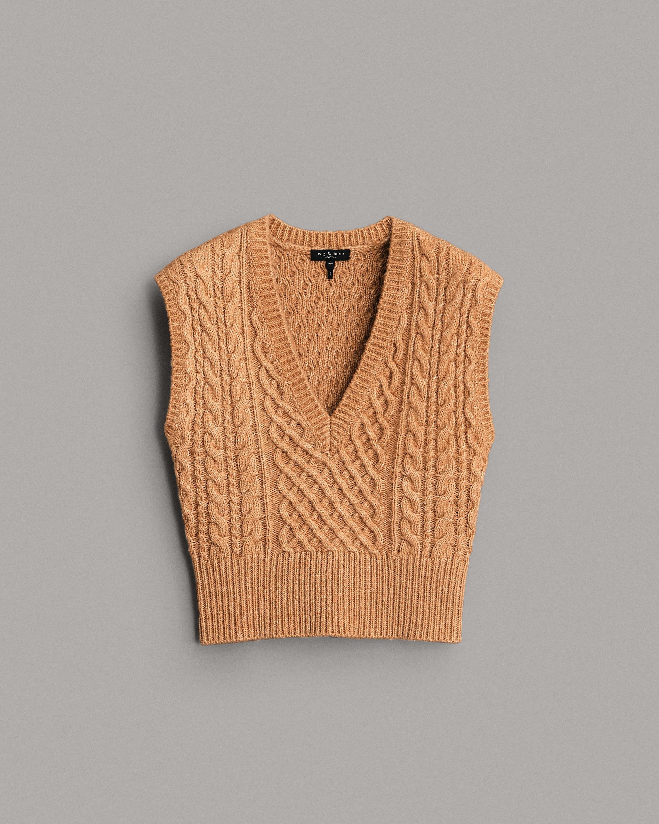 Elizabeth Wool Cable Vest
Cropped Fit Vest - 1