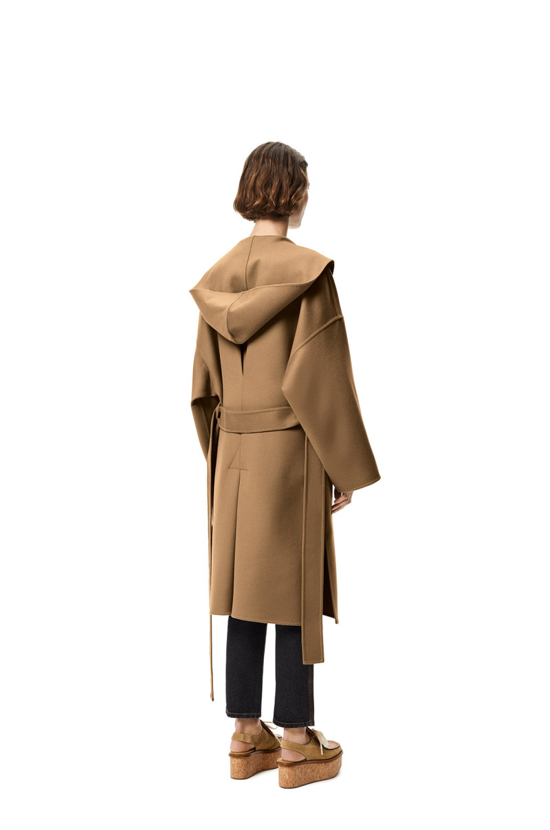 Hooded belted coat in wool and cashmere 4