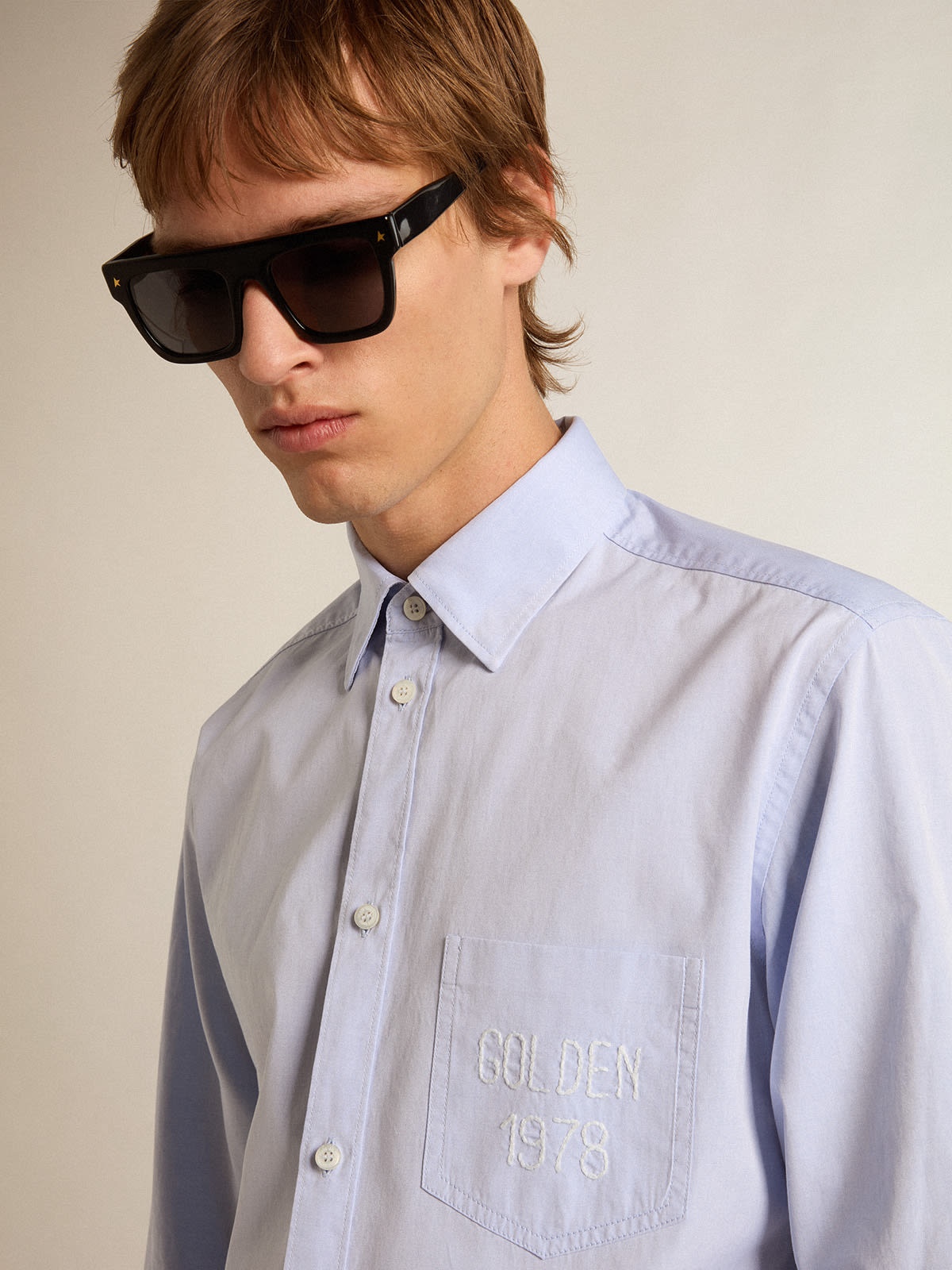 Baby-blue cotton shirt with embroidered pocket - 2