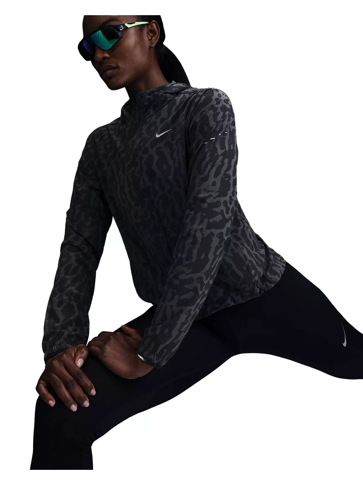 Women's Swift Dri-FIT Packable Running Jacket -Black - 3