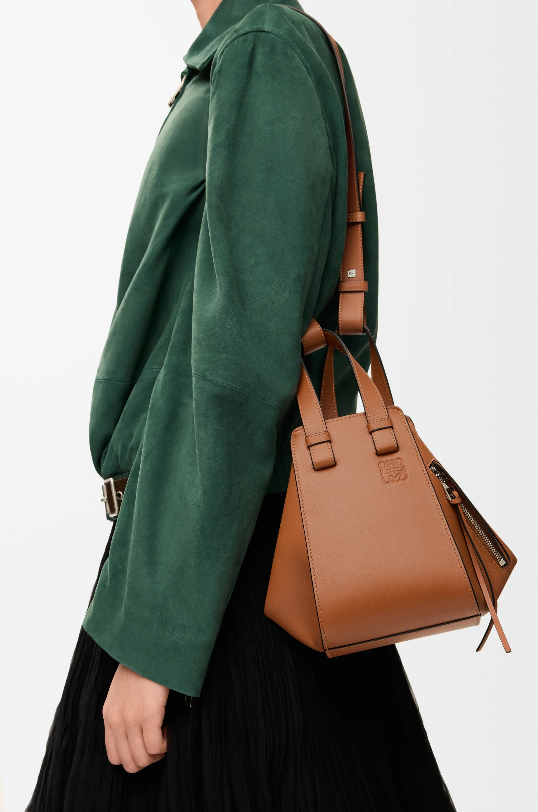 Compact Hammock bag in classic calfskin - 3