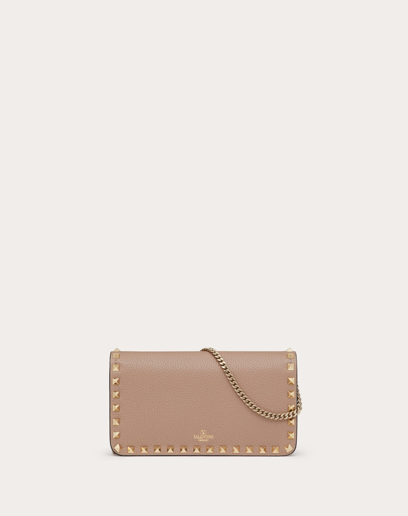 ROCKSTUD GRAINY CALFSKIN CHAIN POUCH 3