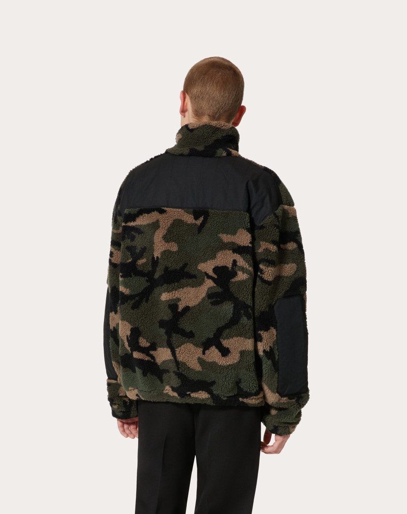 HIGH-NECK FLEECE JACKET WITH ZIP AND CAMOUFLAGE PATTERN 4