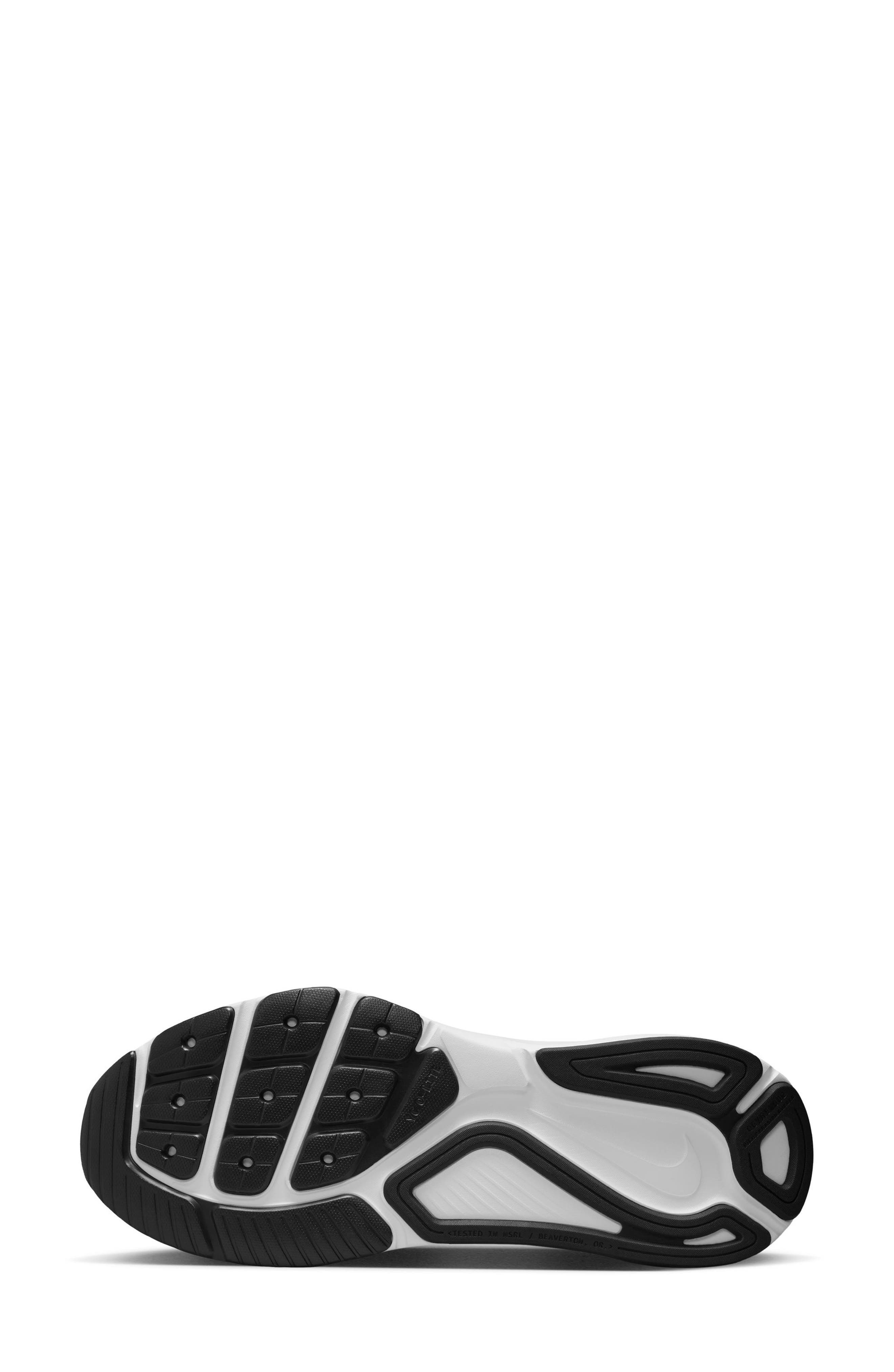 Nike Structure 26 Running Shoe in 003 Black/white at Nordstrom - 4