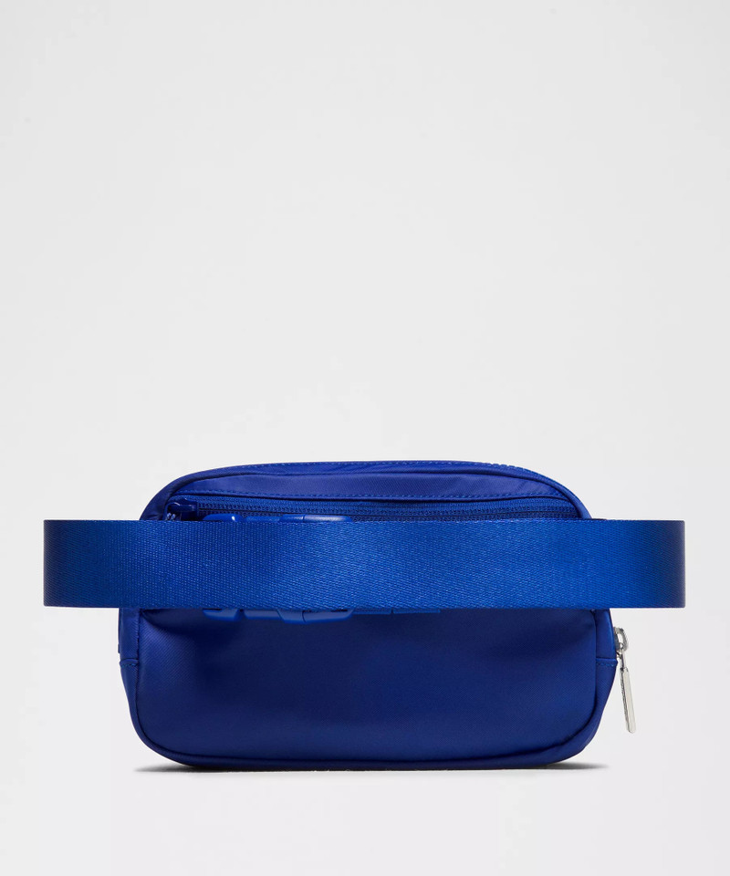 Everywhere Belt Bag with Long Strap 1L 3